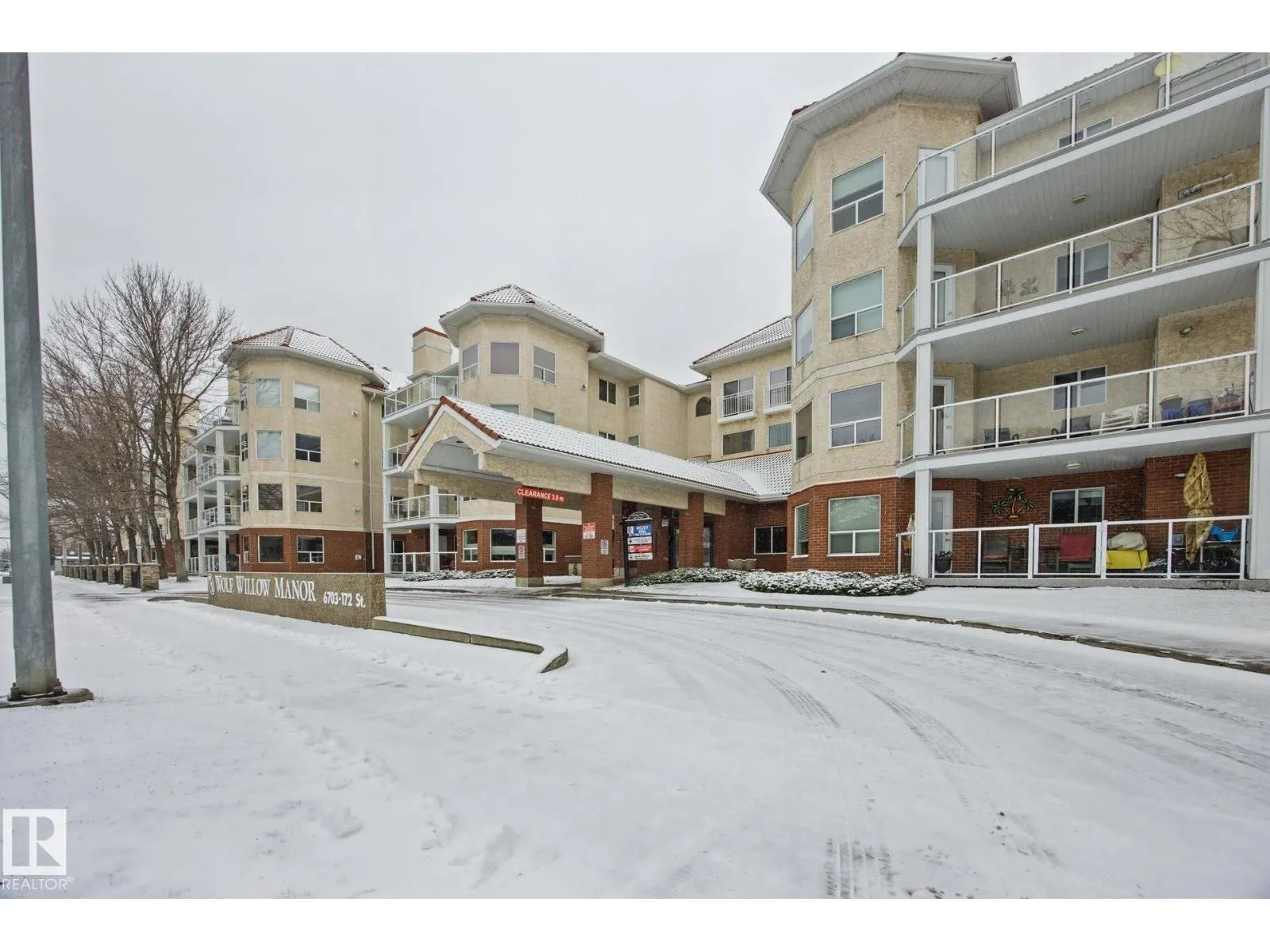 #201 6703 172 ST NW