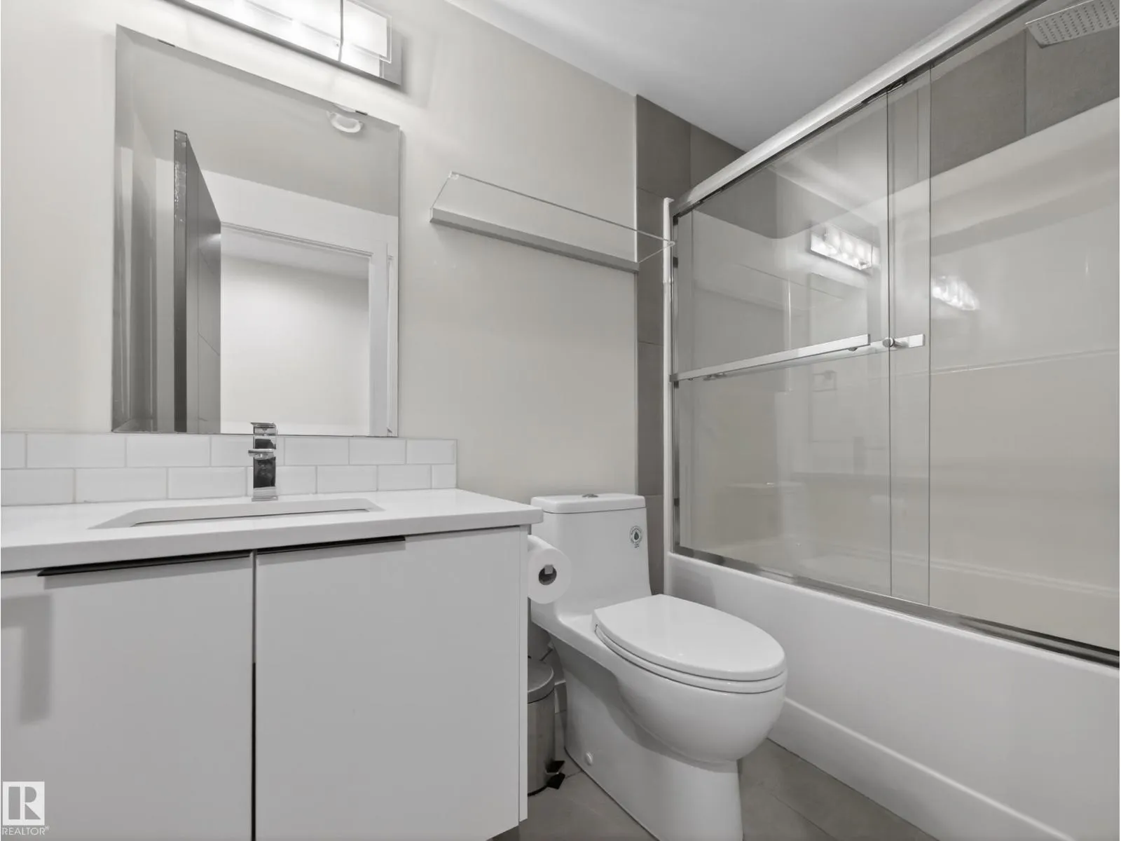 10449 143 ST NW