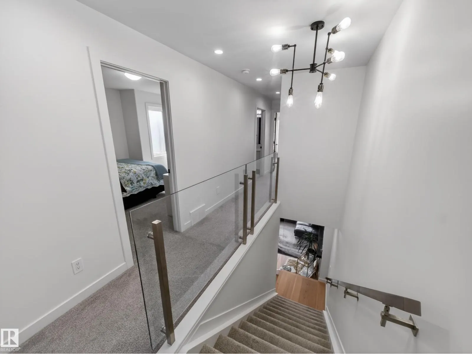 10449 143 ST NW