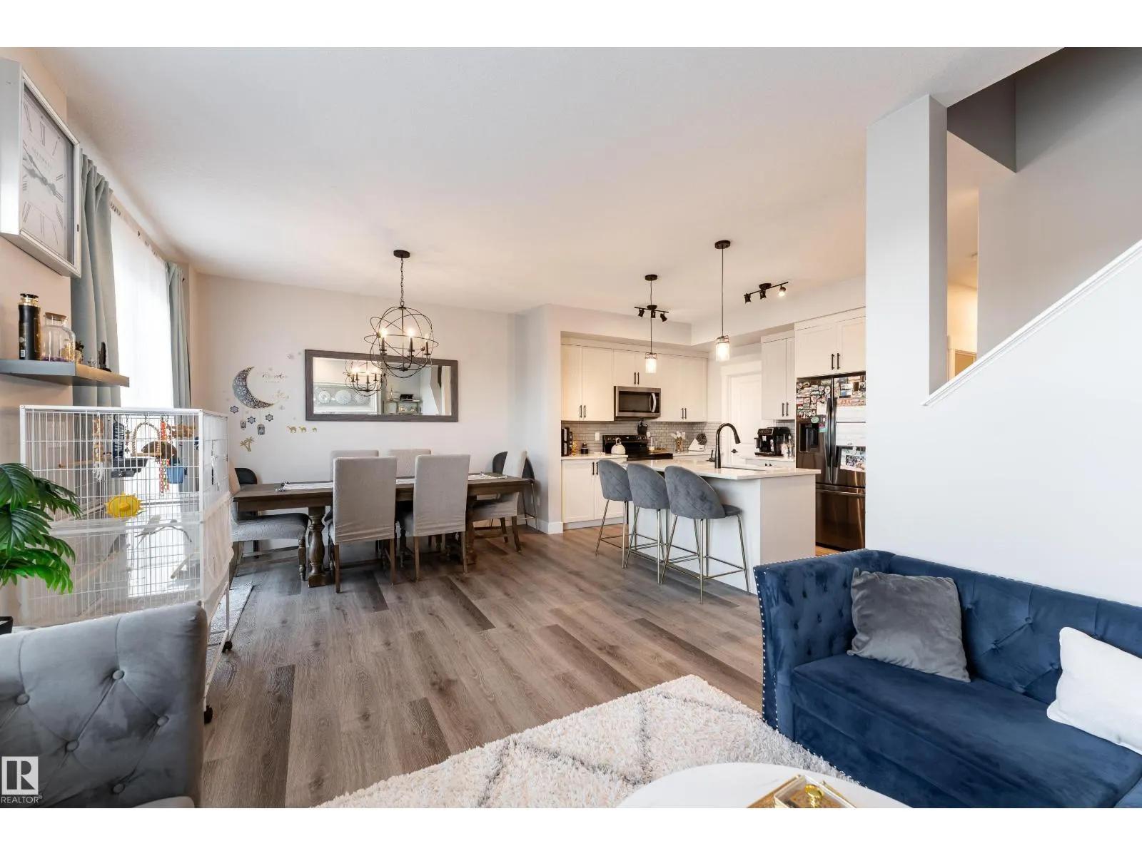 2824 152 AV NW