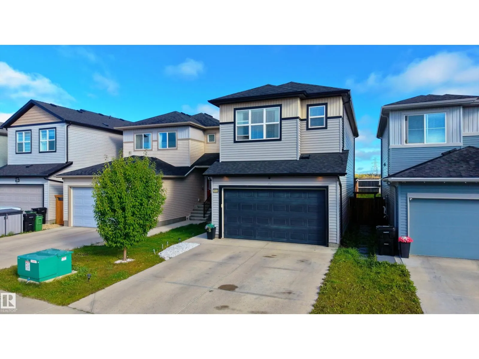 2824 152 AV NW