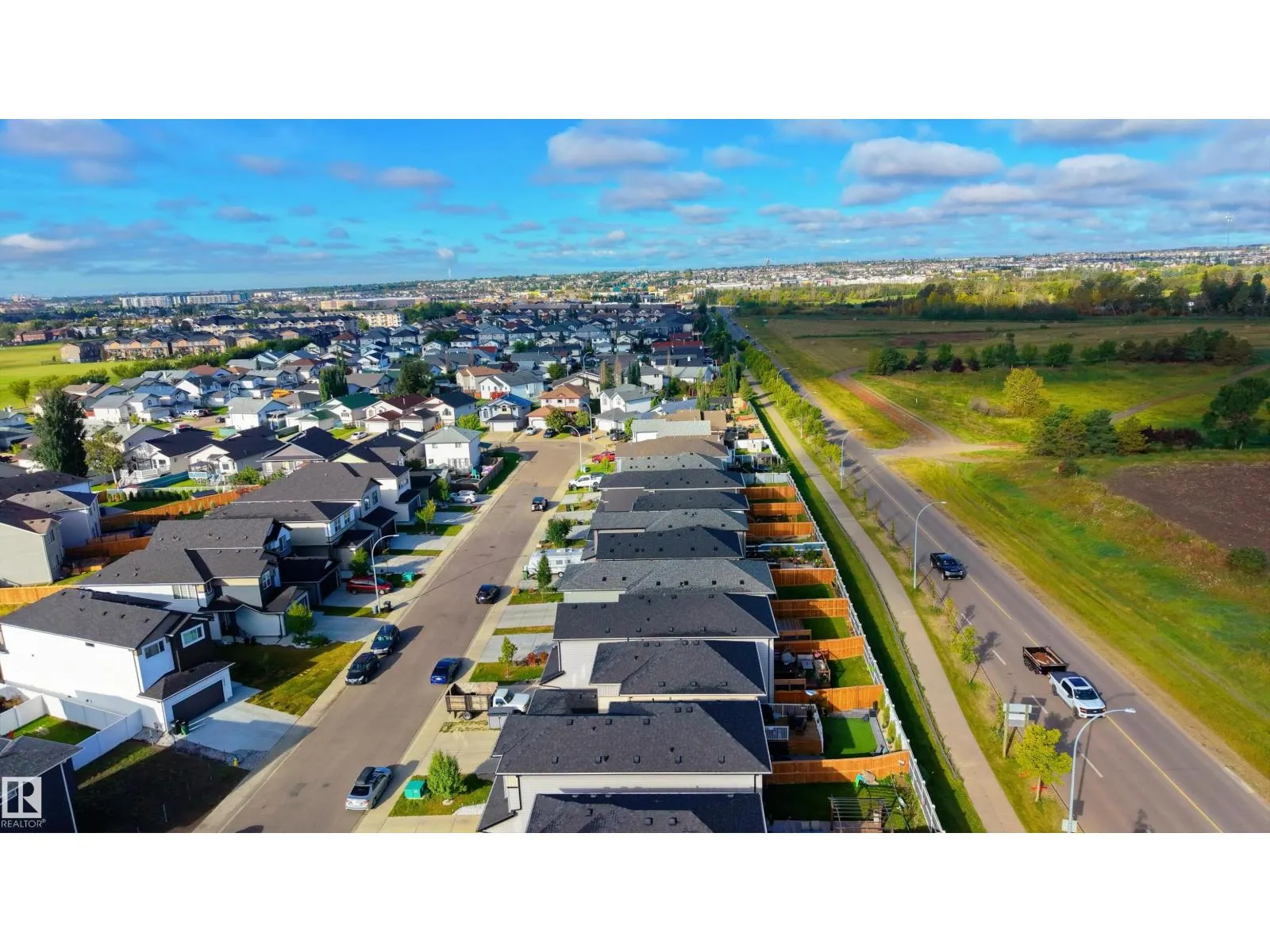 2824 152 AV NW