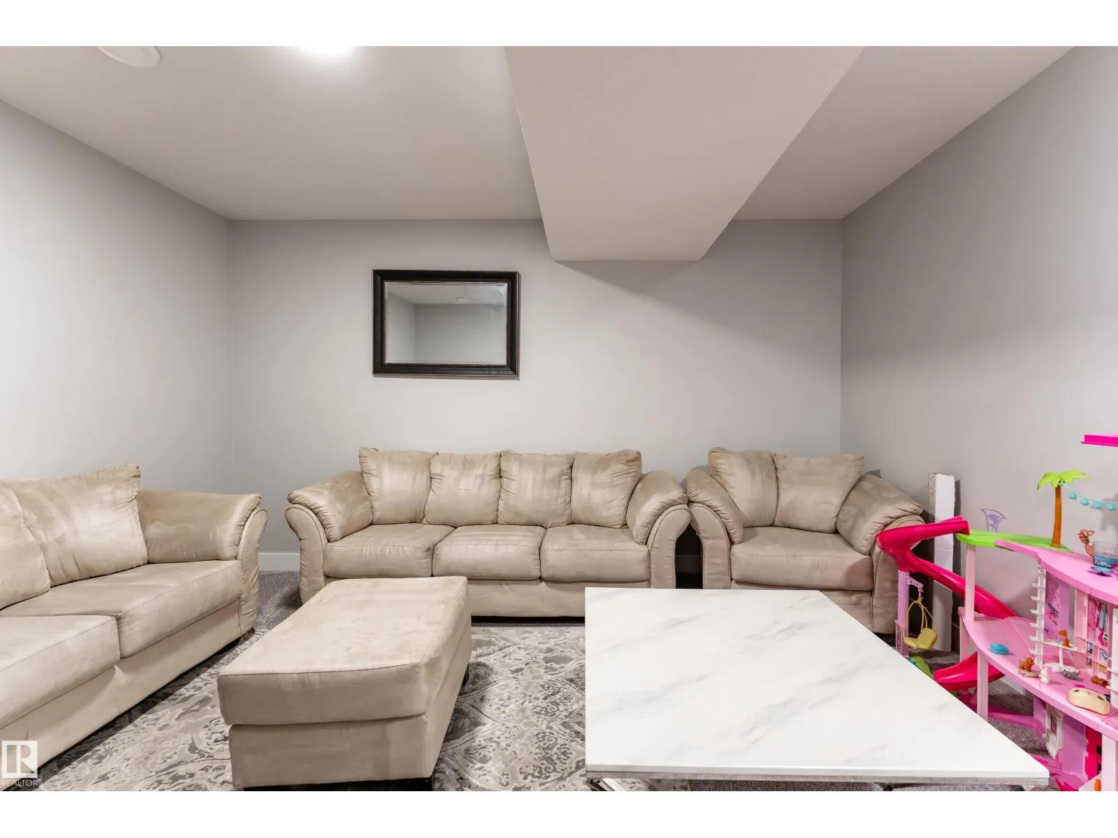 2824 152 AV NW