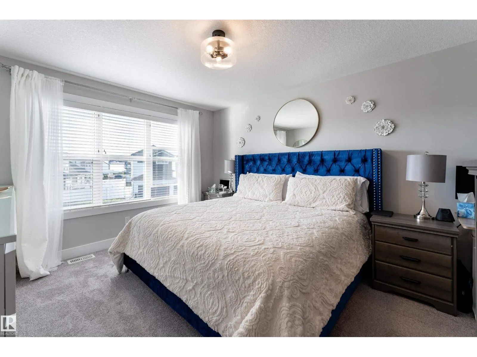 2824 152 AV NW