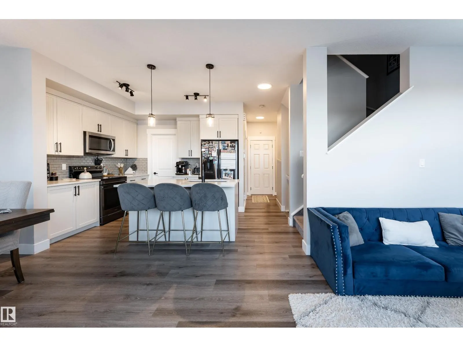 2824 152 AV NW