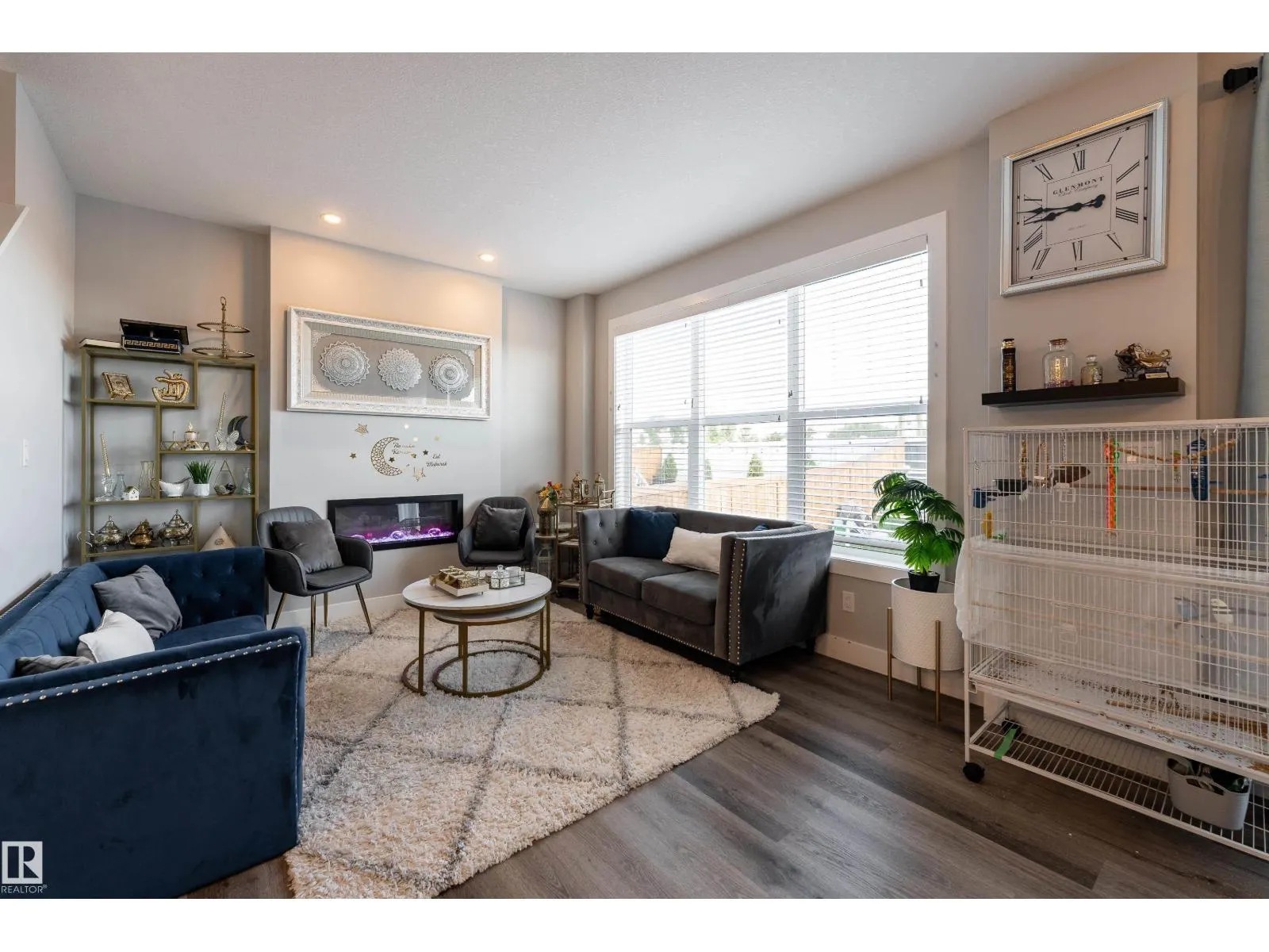 2824 152 AV NW