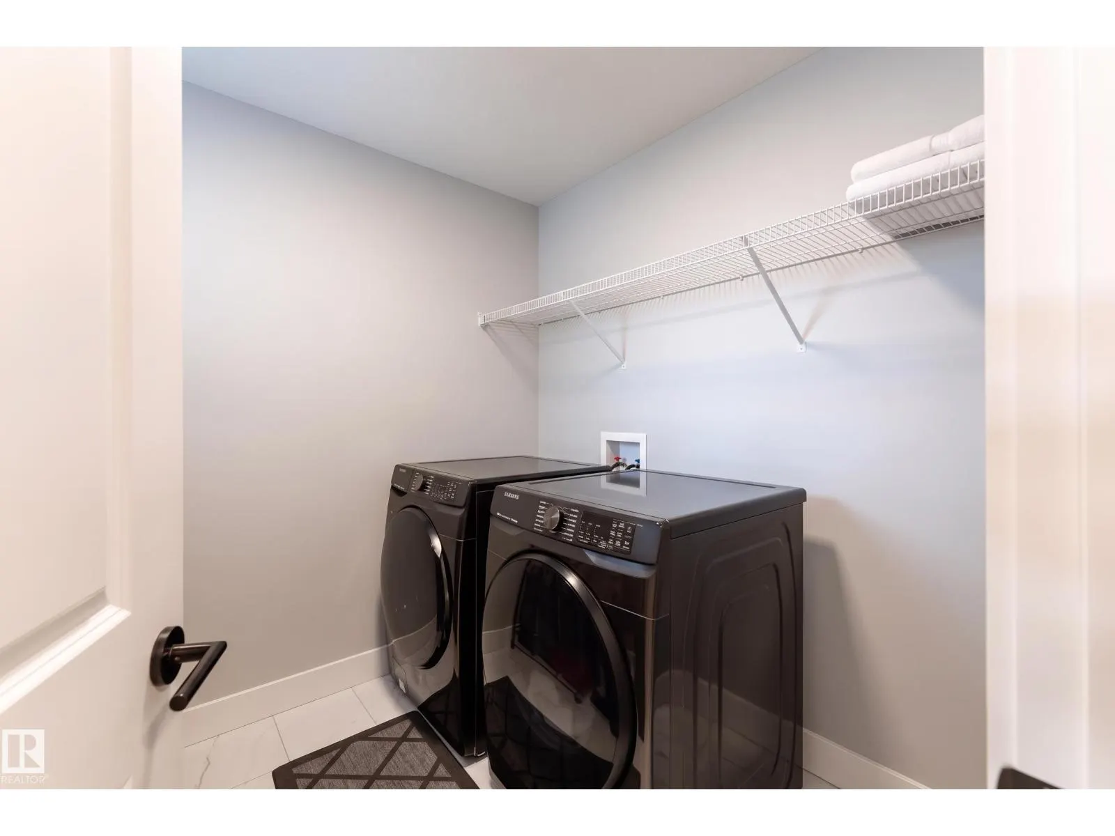 2824 152 AV NW