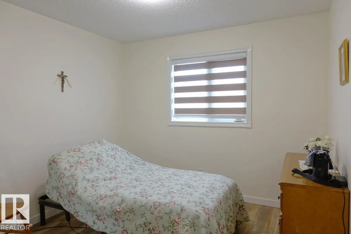 26 RIVERPOINTE DR
