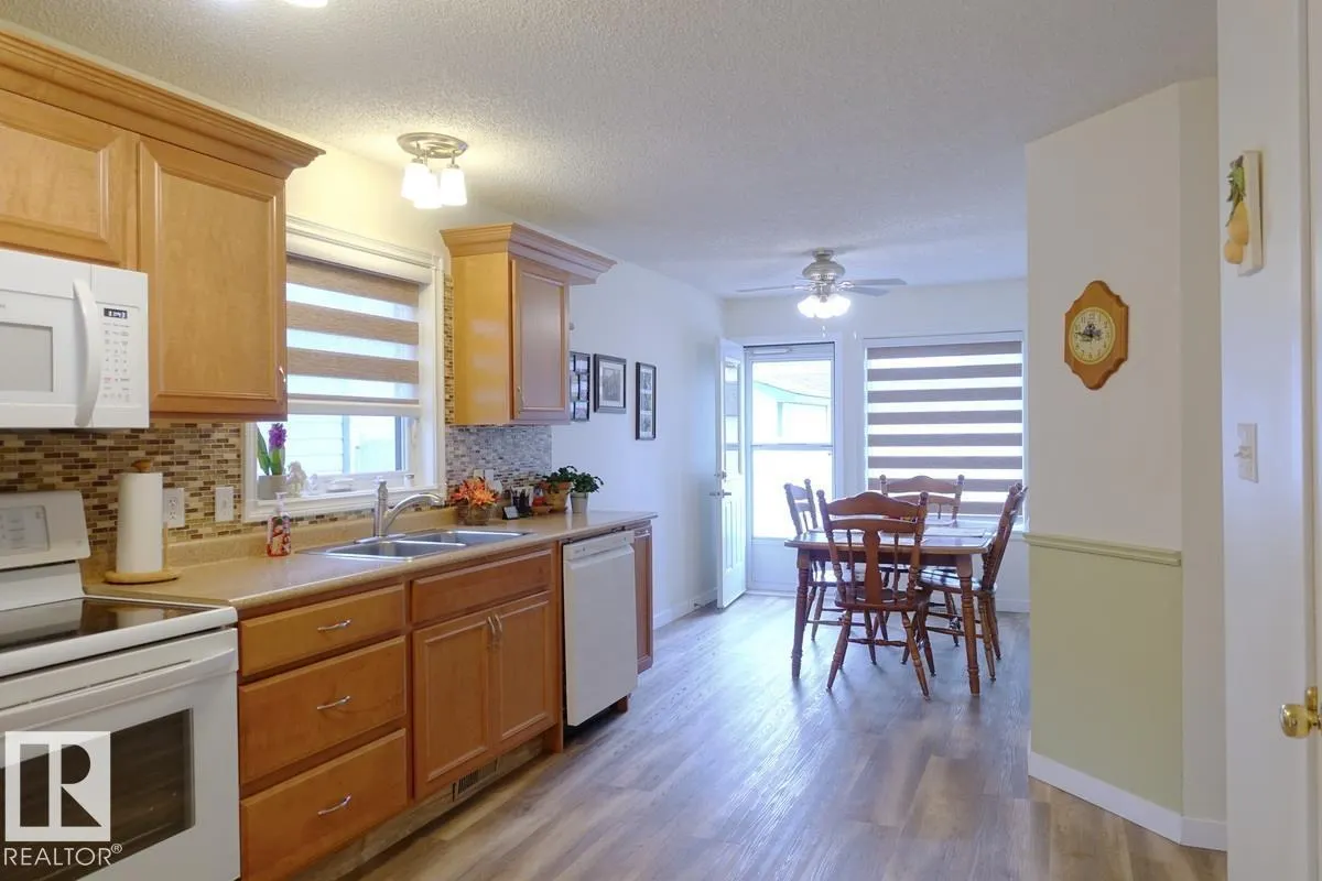 26 RIVERPOINTE DR