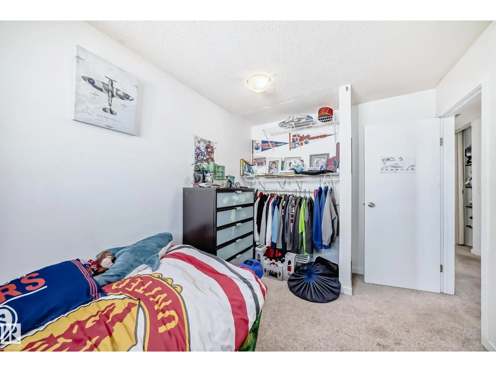 18611 66 AV NW