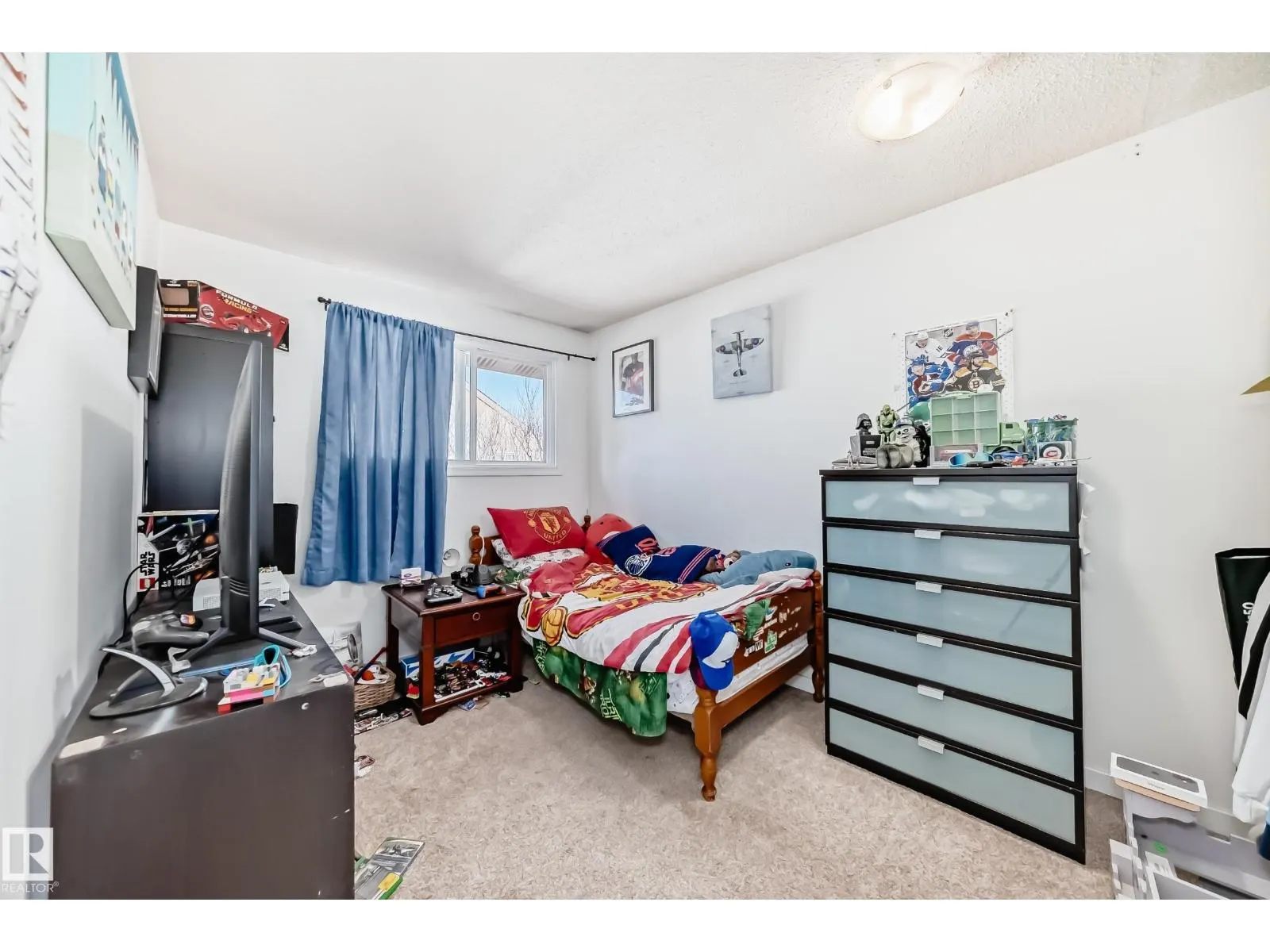 18611 66 AV NW