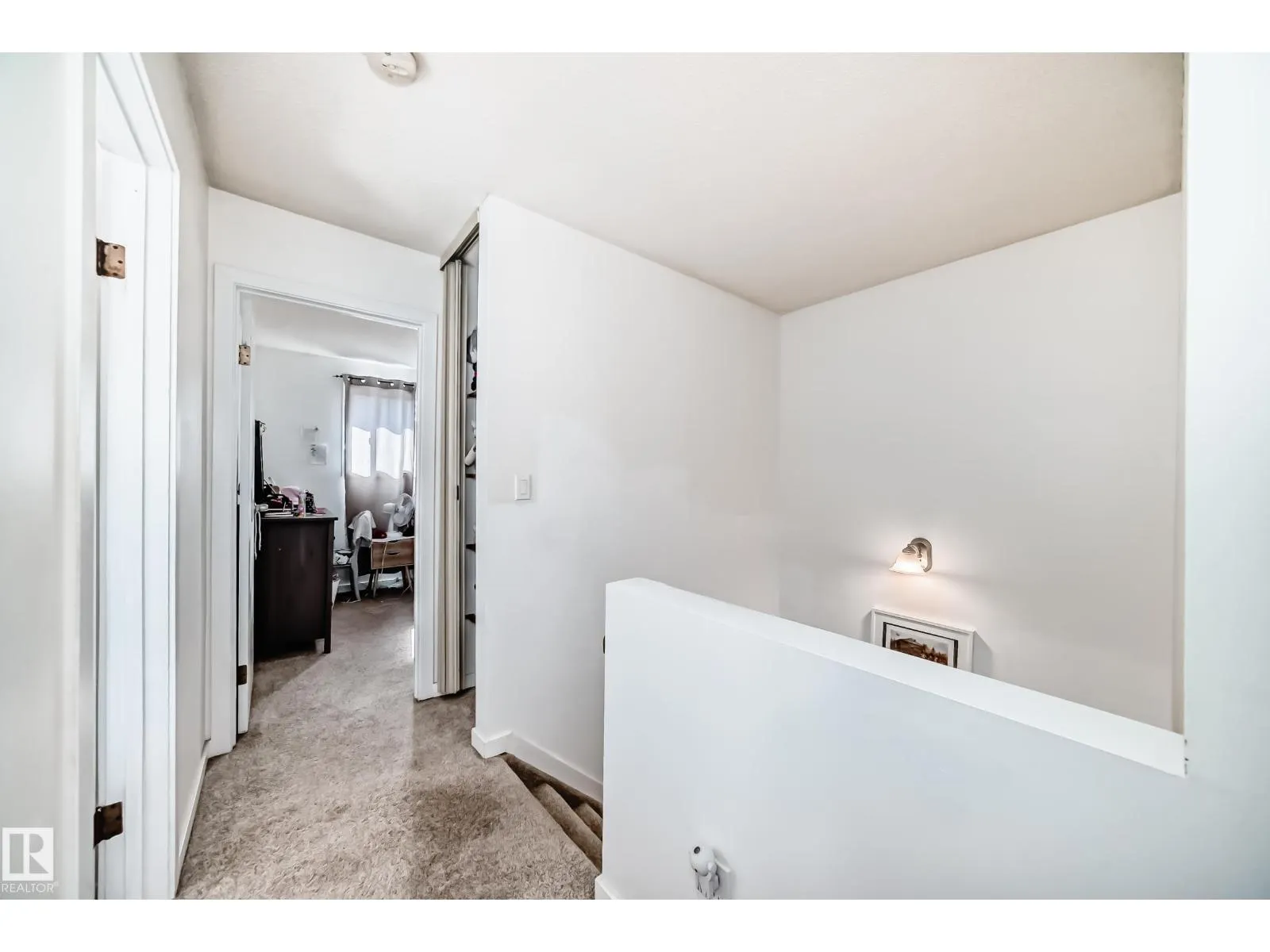 18611 66 AV NW