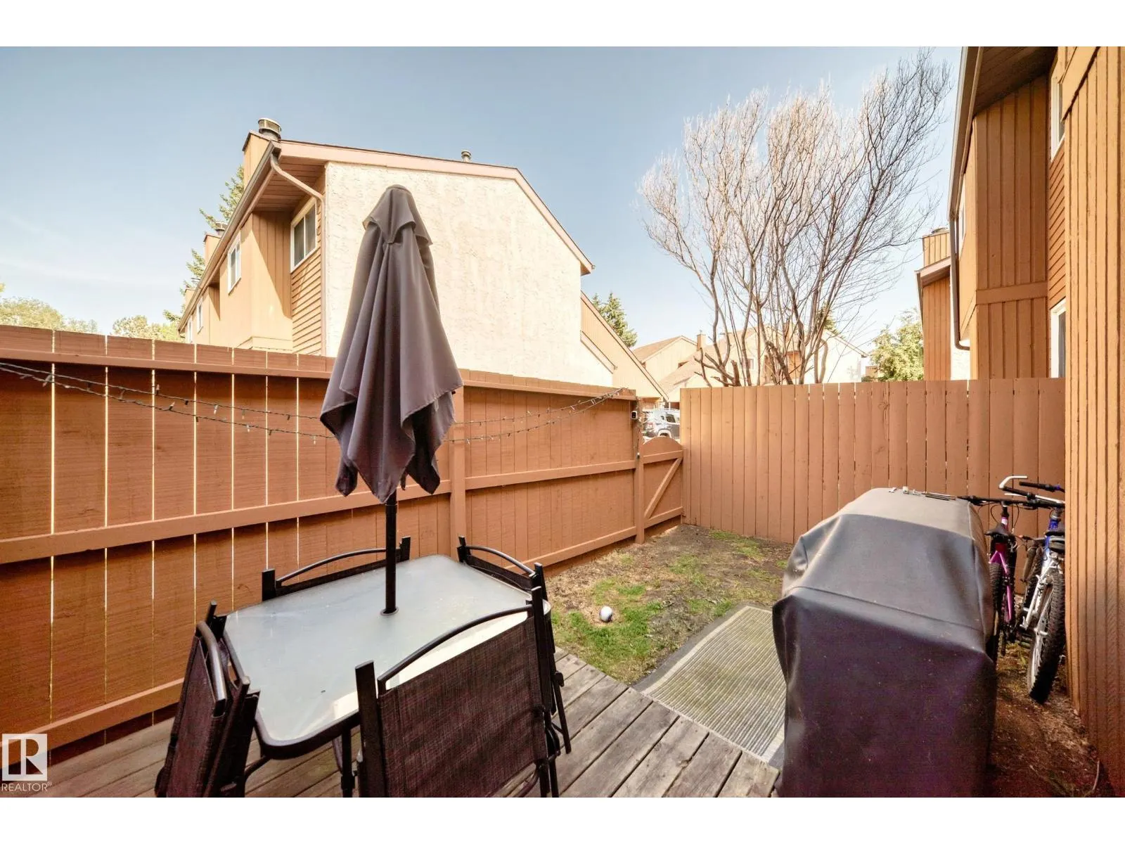 18611 66 AV NW