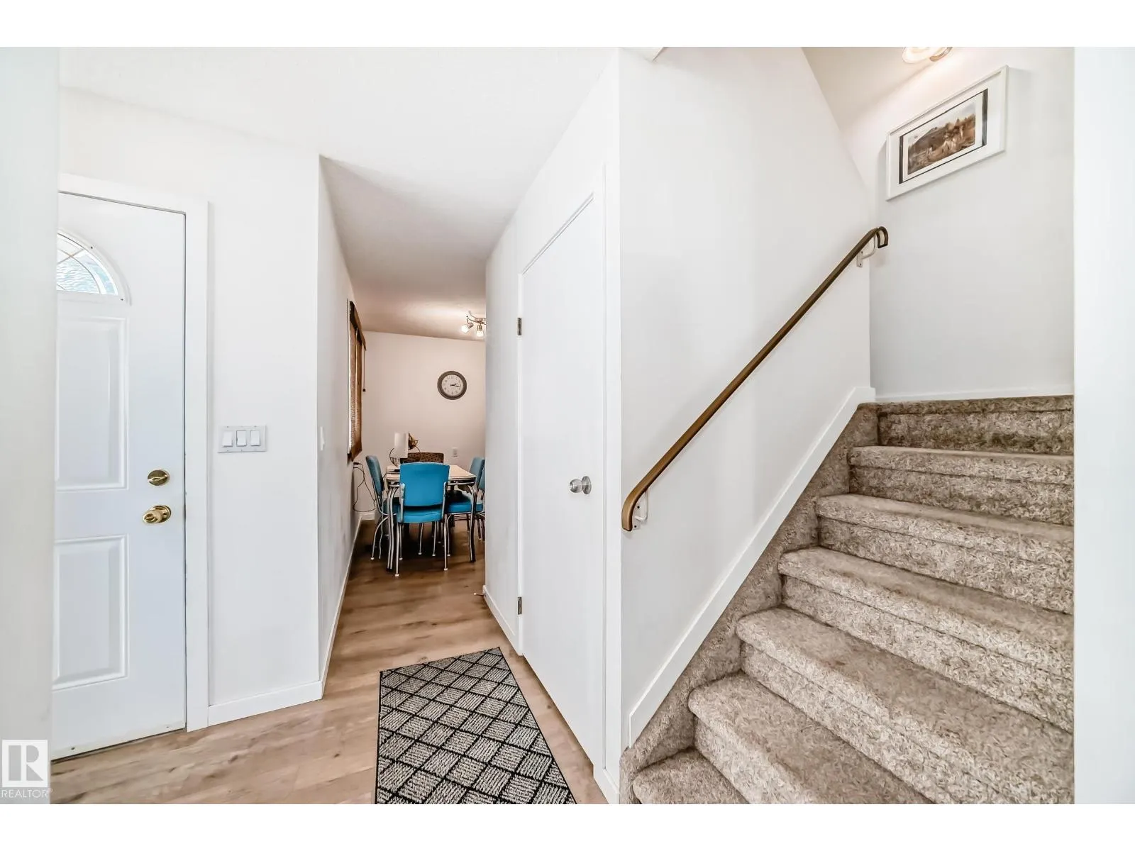 18611 66 AV NW