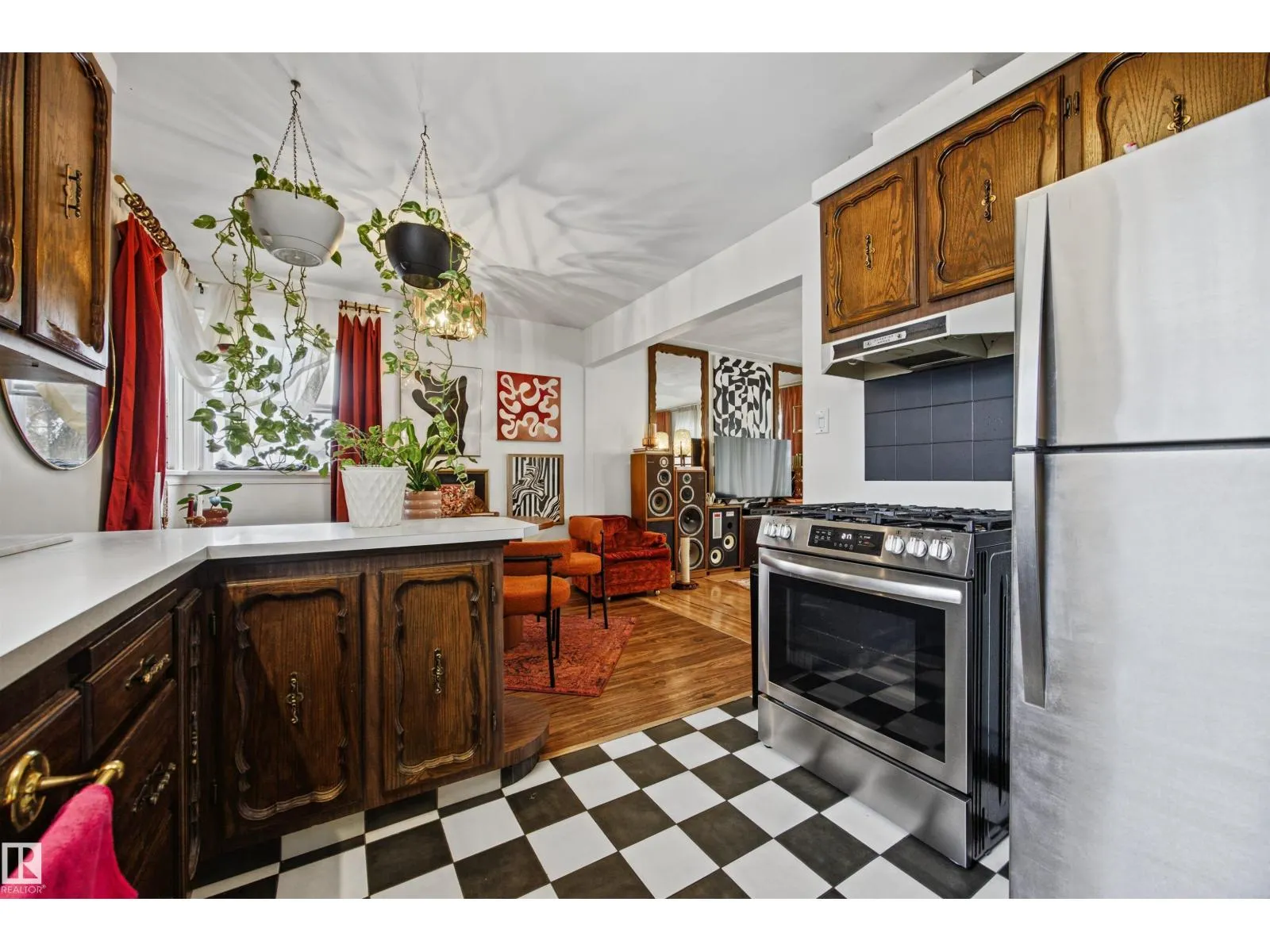12001 49 ST NW