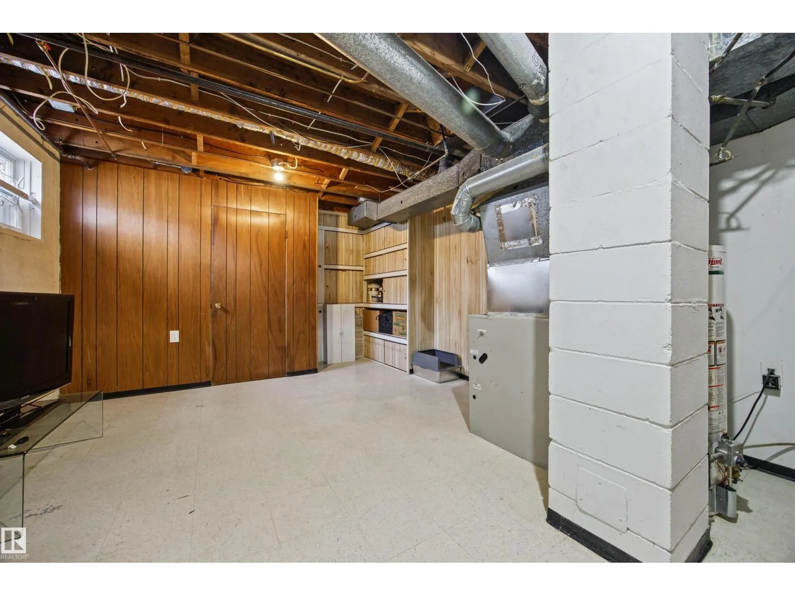 12001 49 ST NW