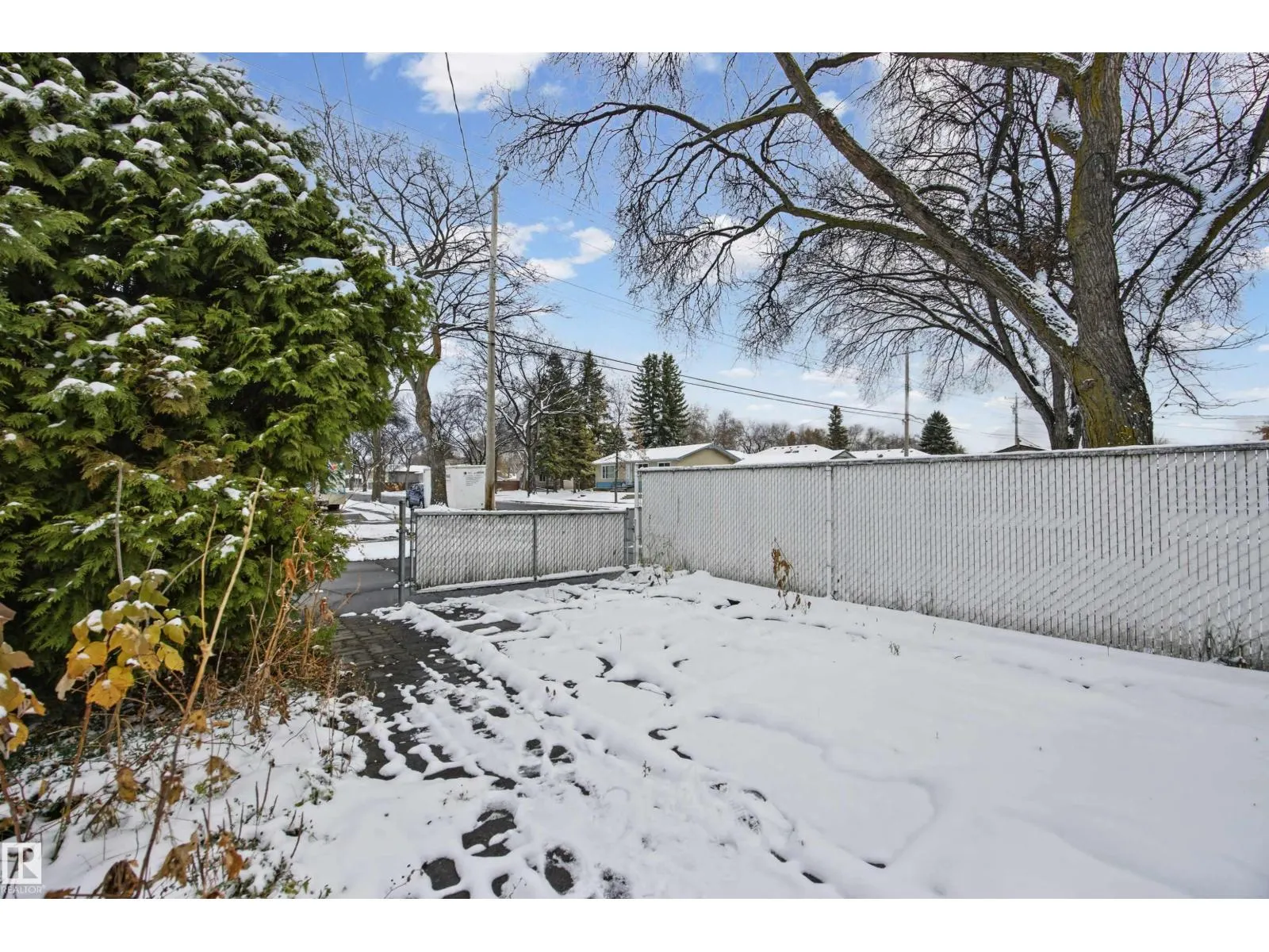12001 49 ST NW