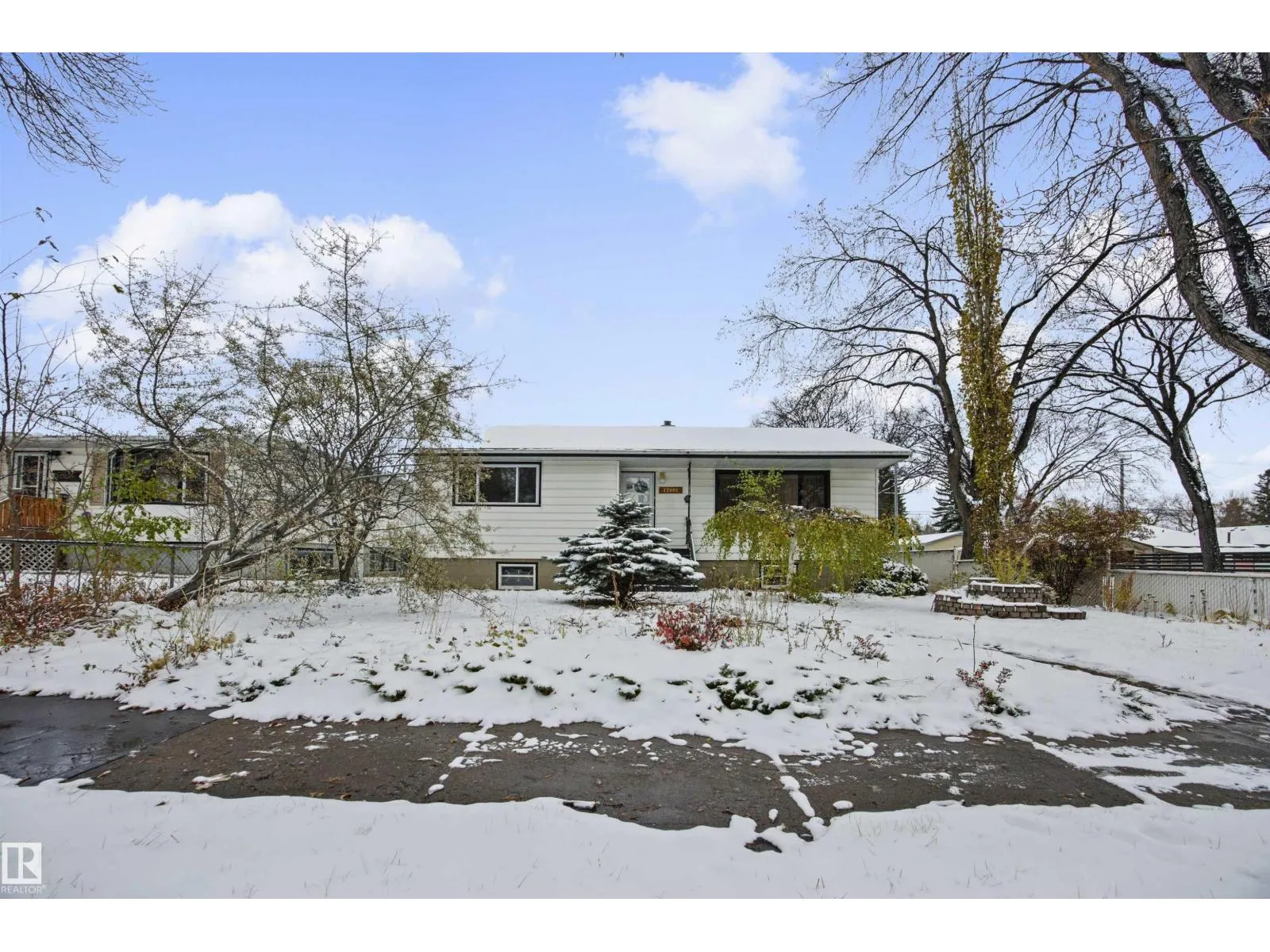 12001 49 ST NW