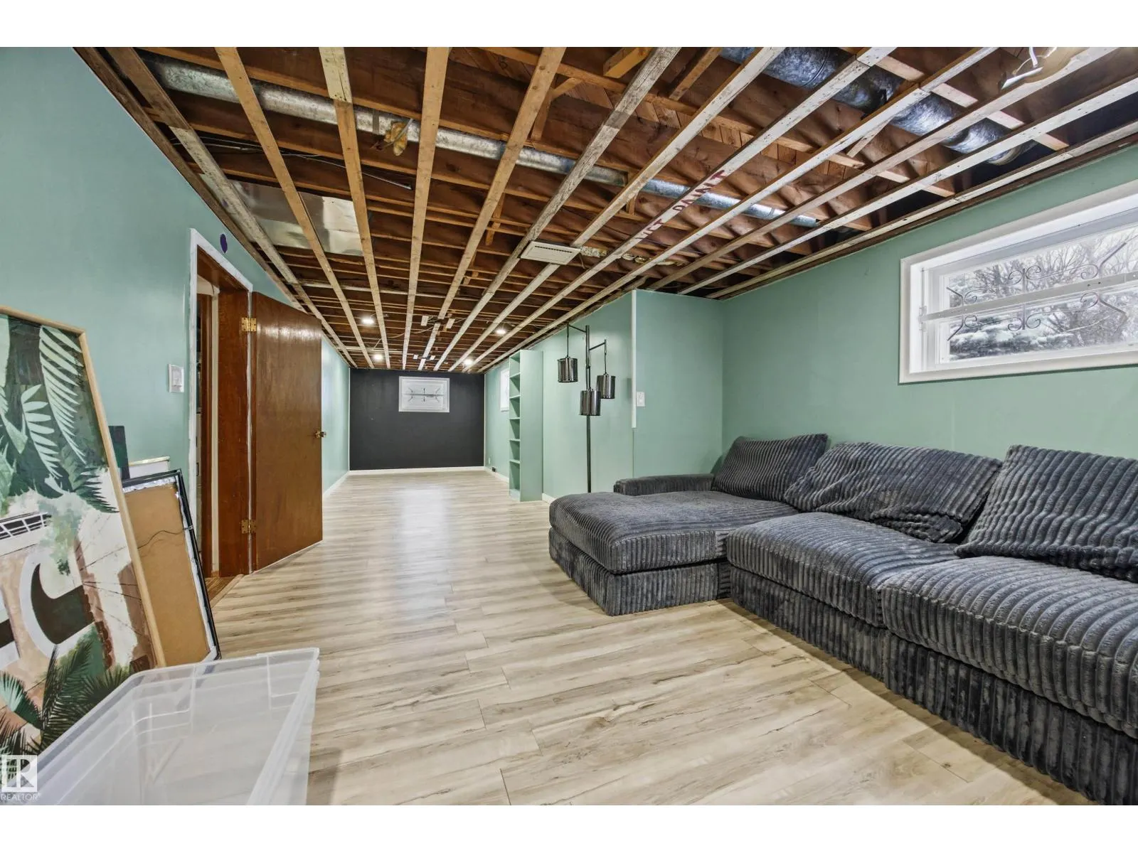 12001 49 ST NW