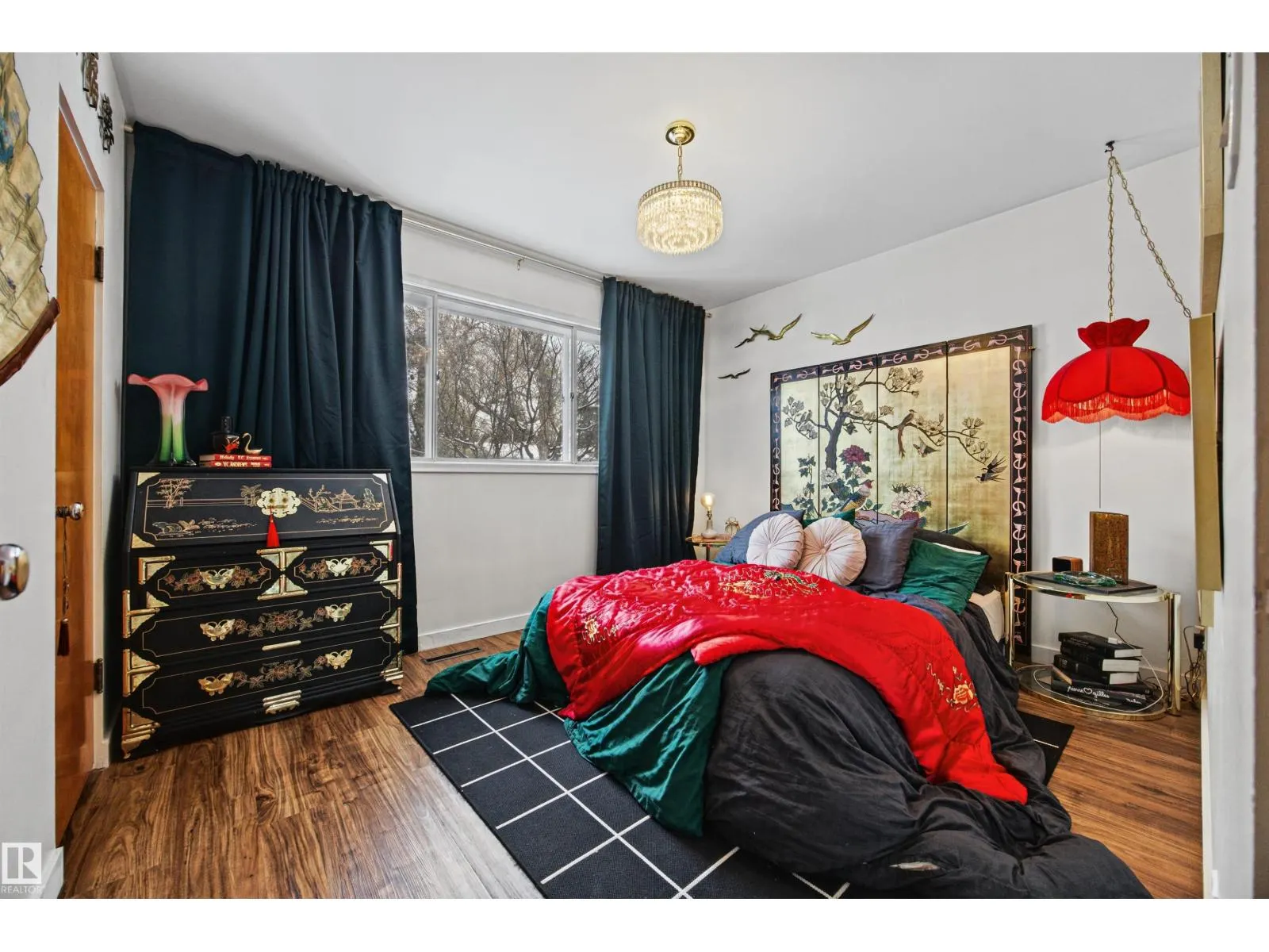 12001 49 ST NW