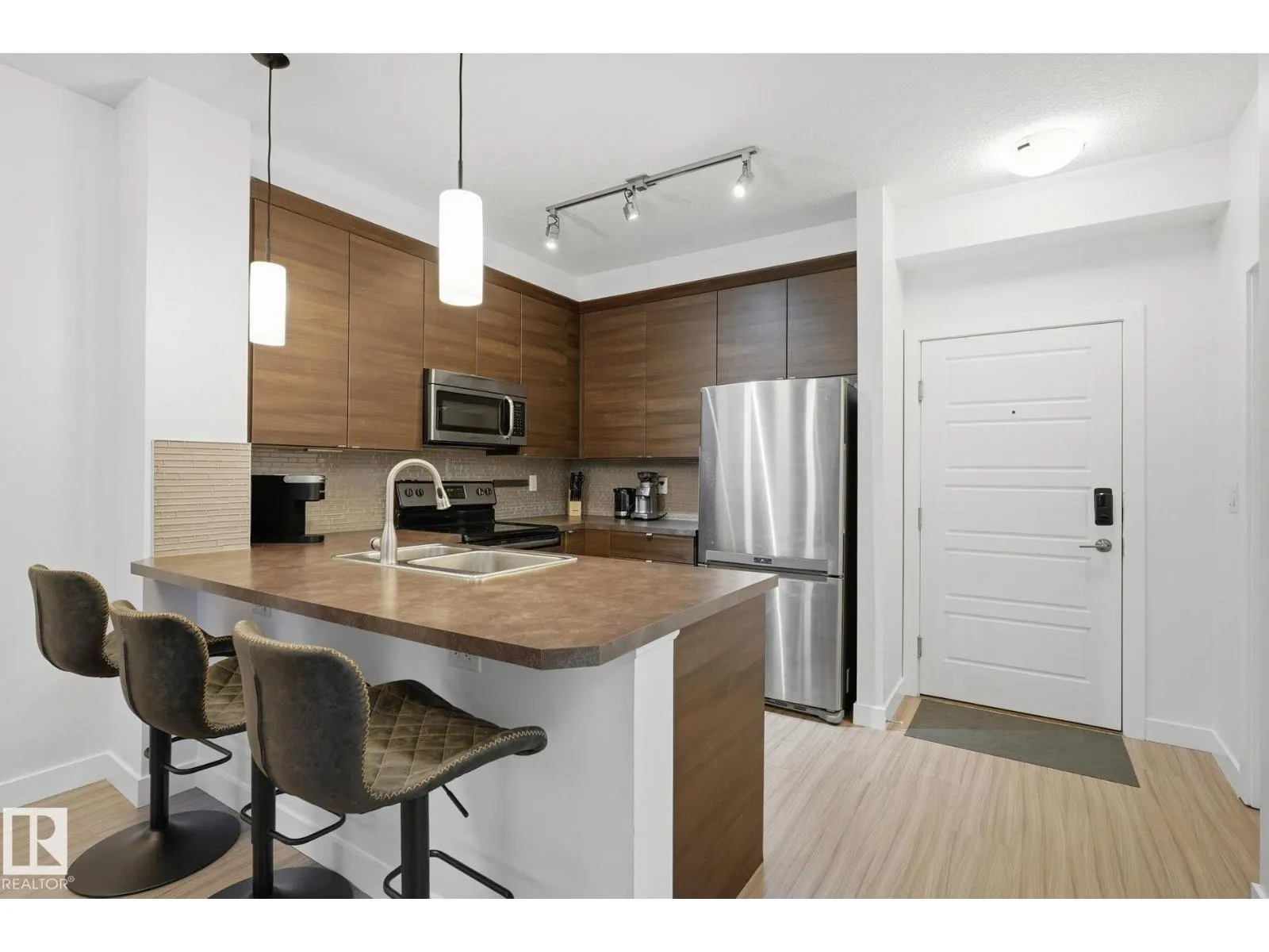 #108 2590 ANDERSON WY SW
