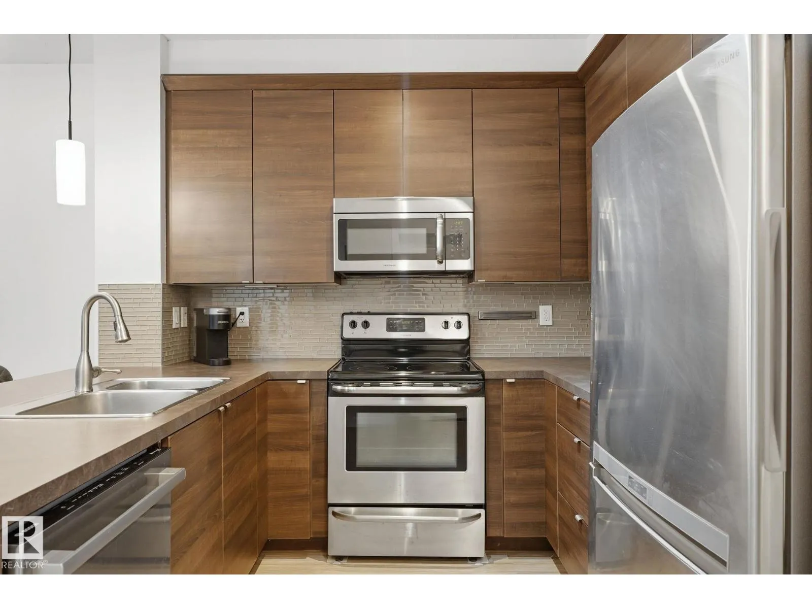 #108 2590 ANDERSON WY SW
