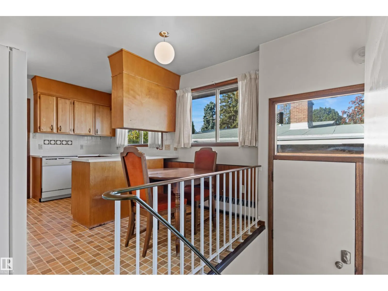 12808 63 AV NW