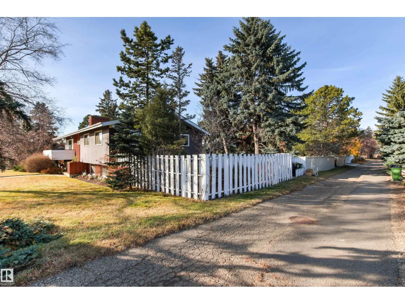 12808 63 AV NW