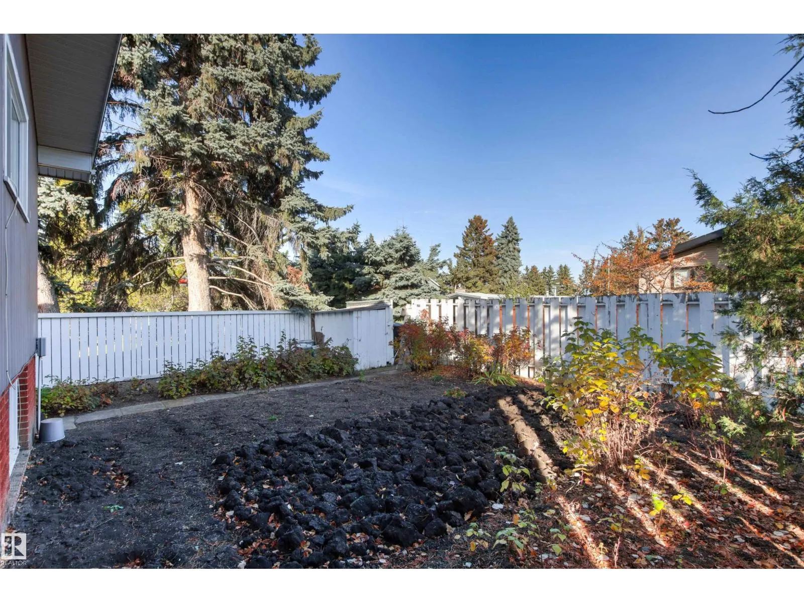 12808 63 AV NW