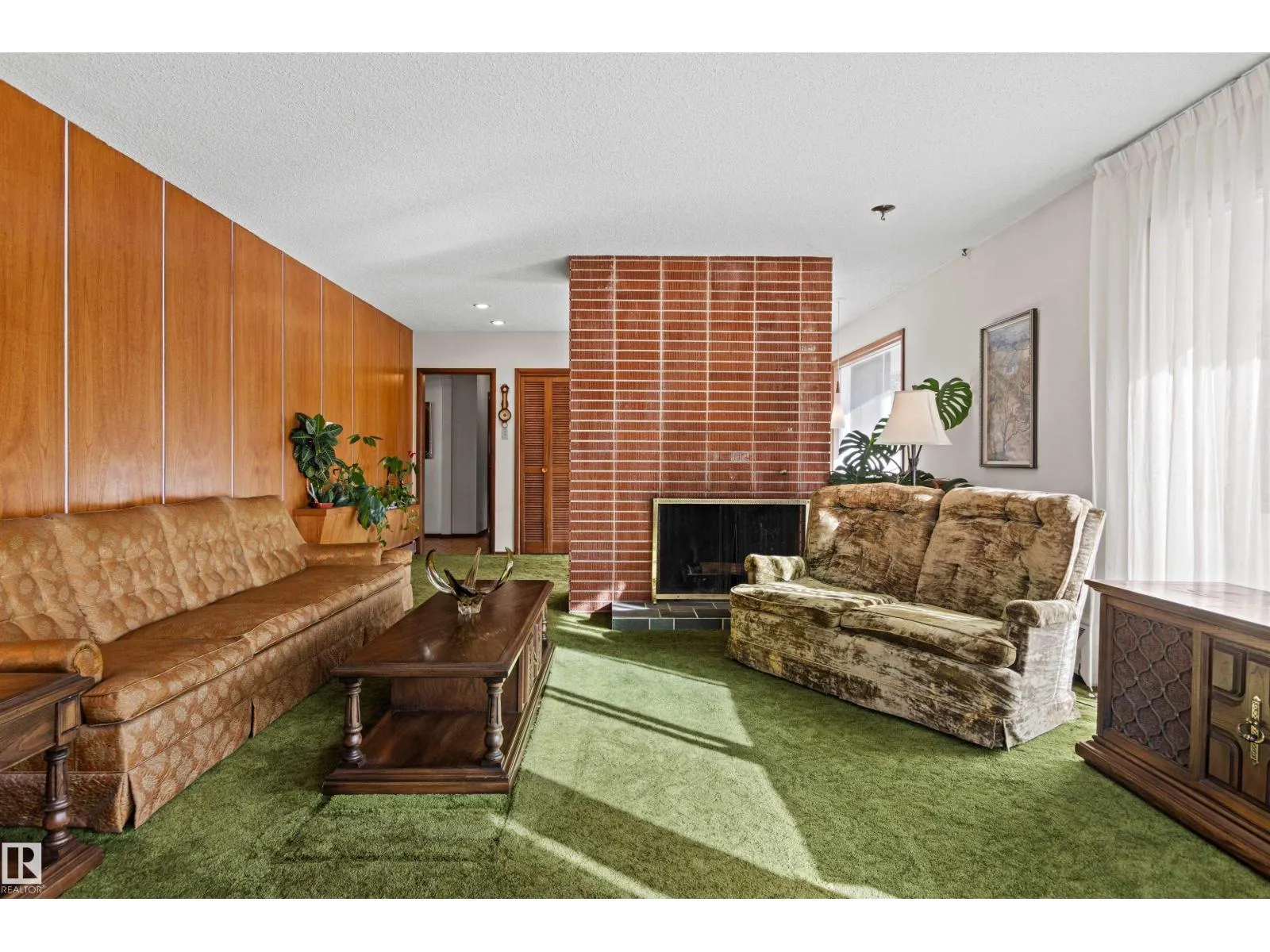 12808 63 AV NW