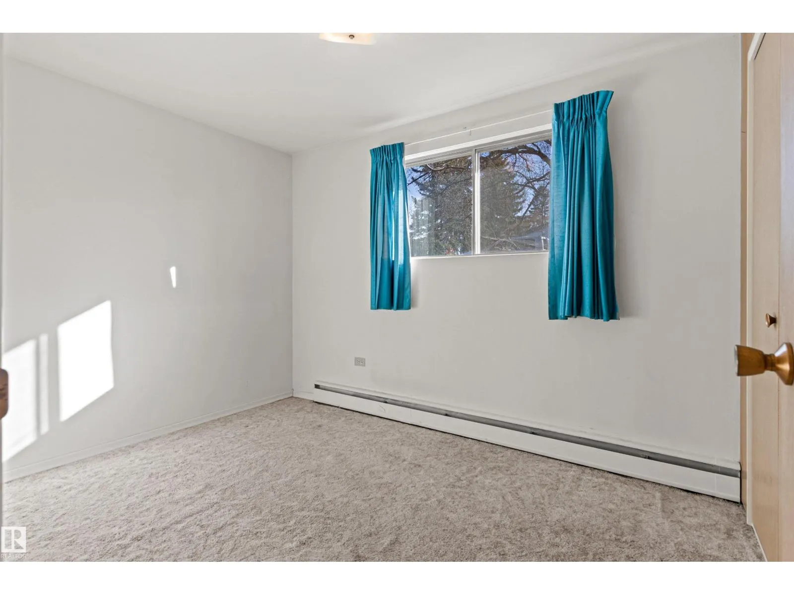 12808 63 AV NW