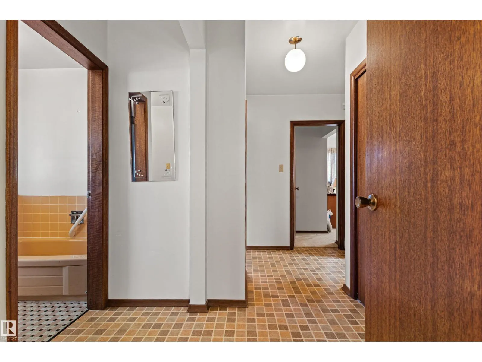 12808 63 AV NW