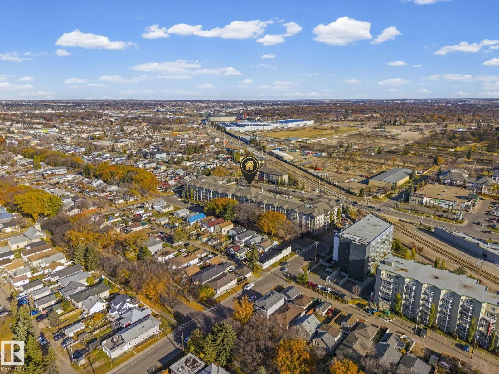 #211 11325 83 ST NW