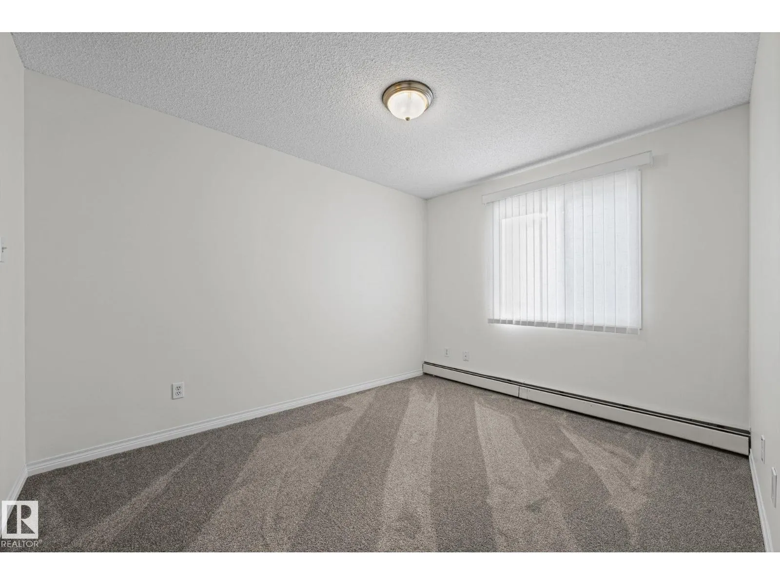 #211 11325 83 ST NW