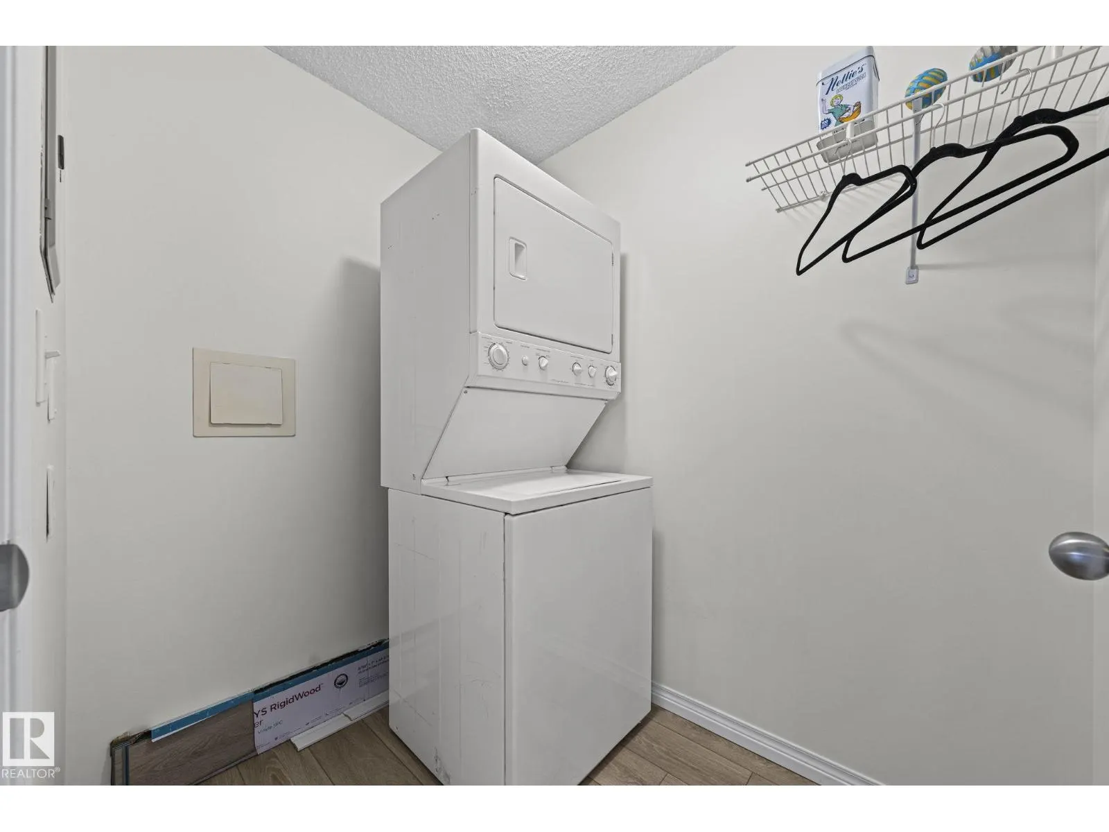 #211 11325 83 ST NW