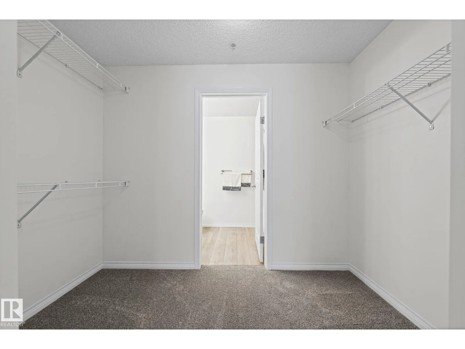 #211 11325 83 ST NW