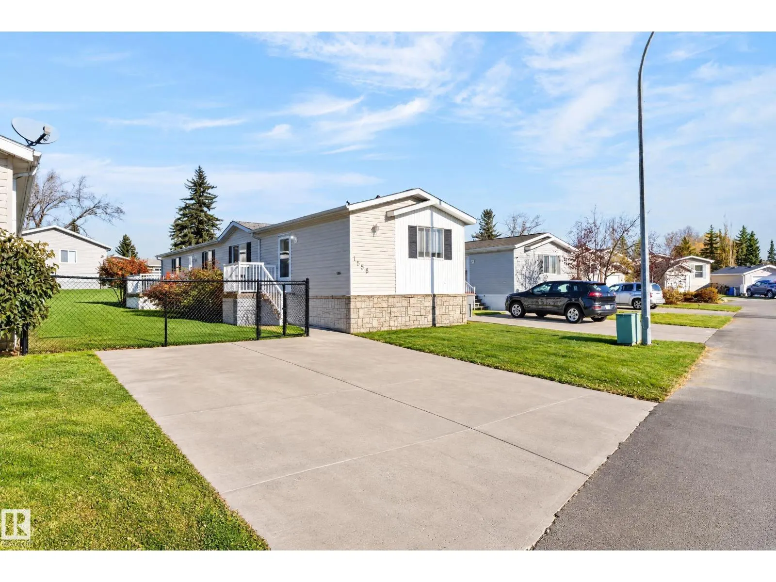 #1558 53222 Range Rd 272