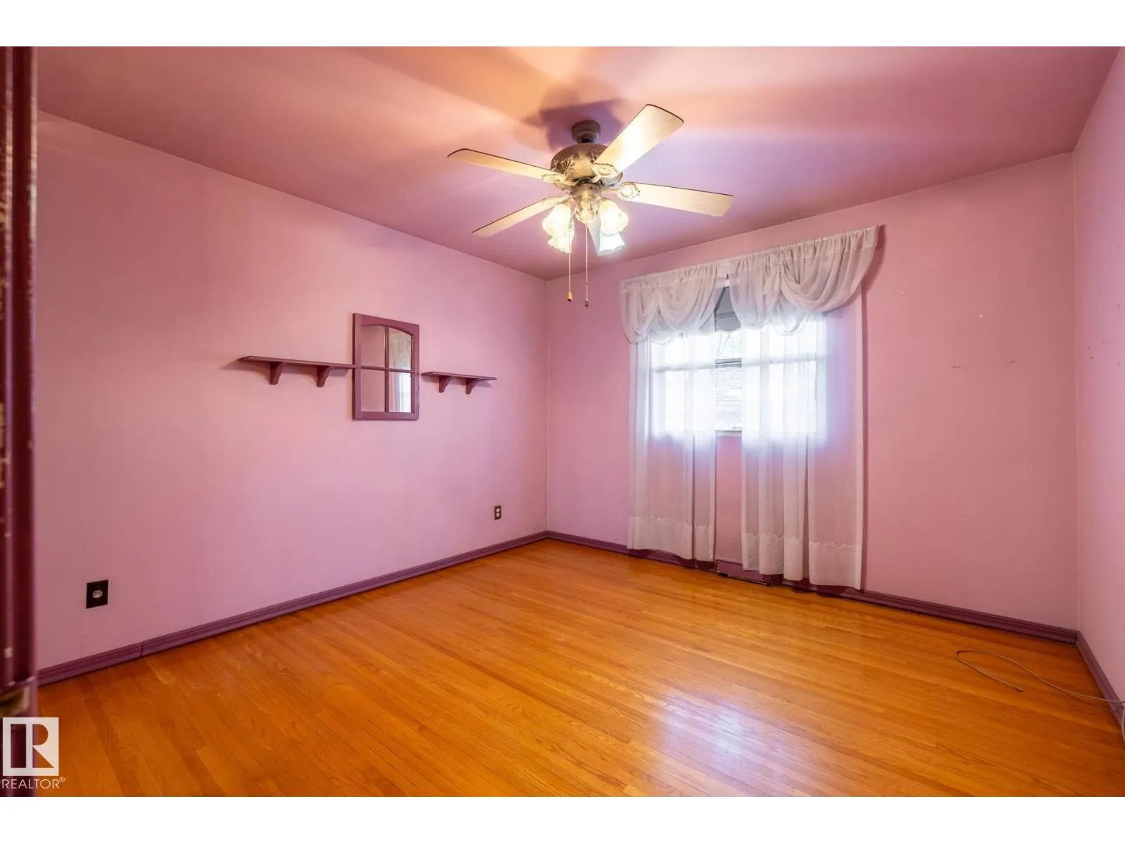 10652 146 ST NW
