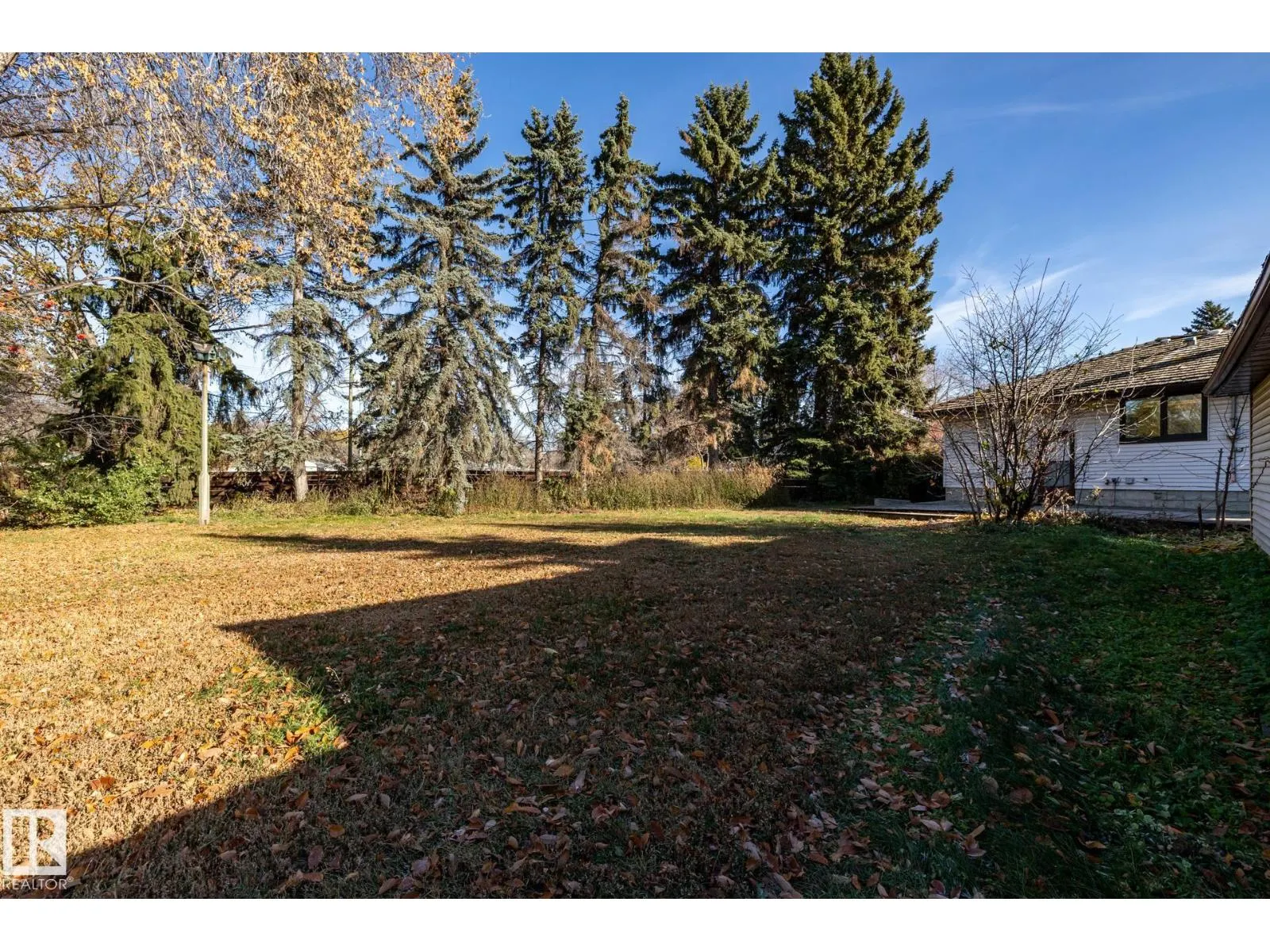 10652 146 ST NW
