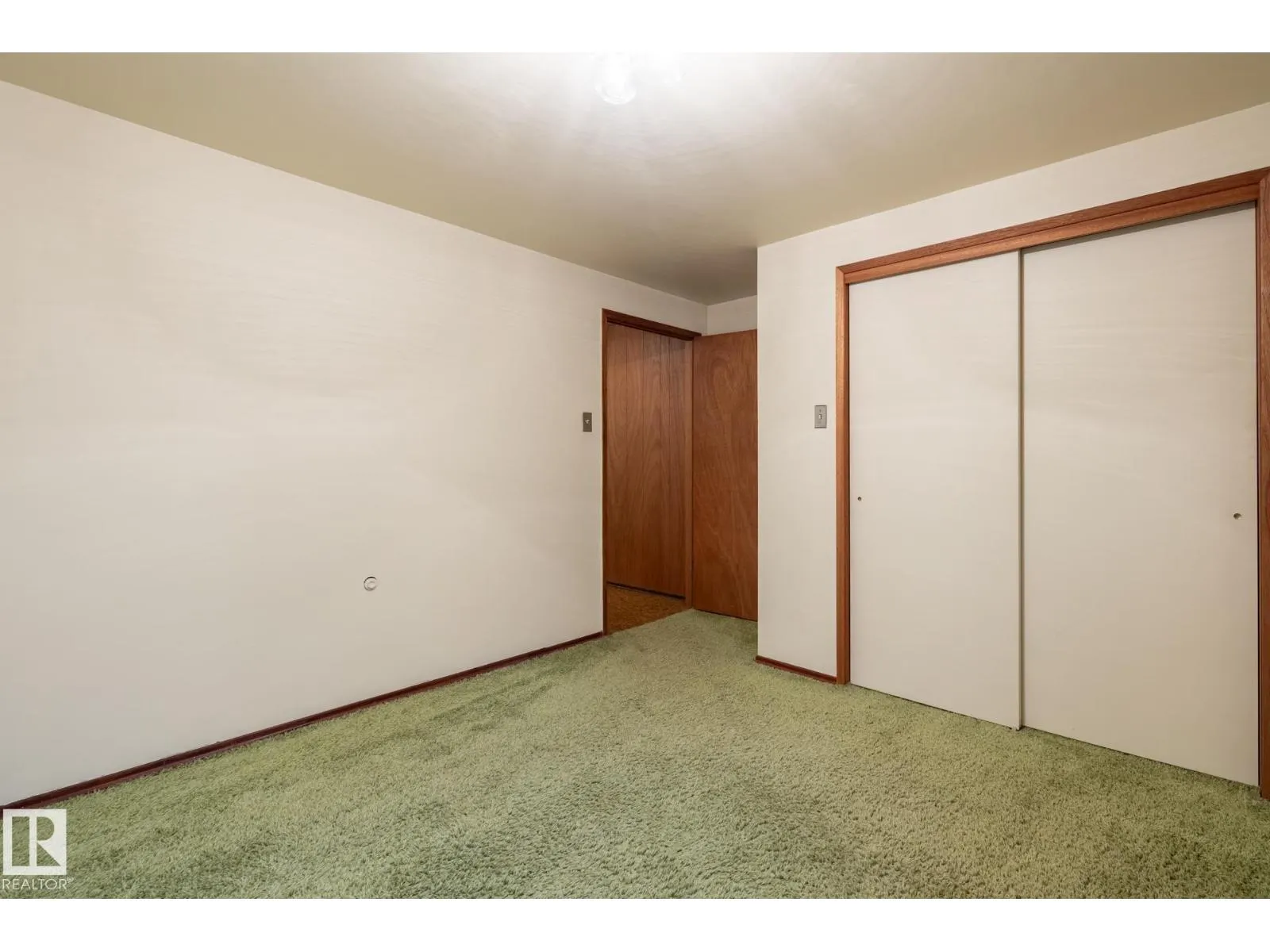 10652 146 ST NW