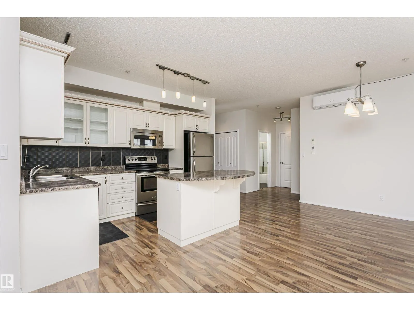 #418 12111 51 AV NW
