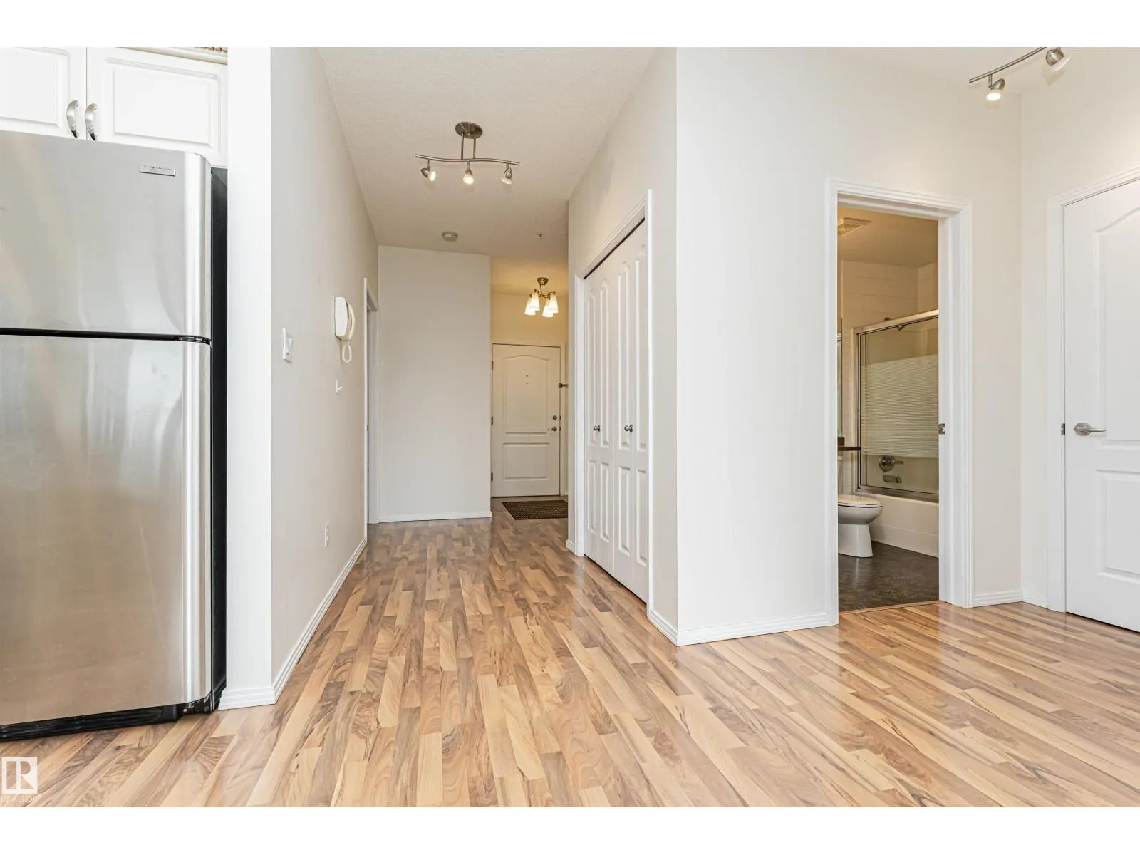 #418 12111 51 AV NW