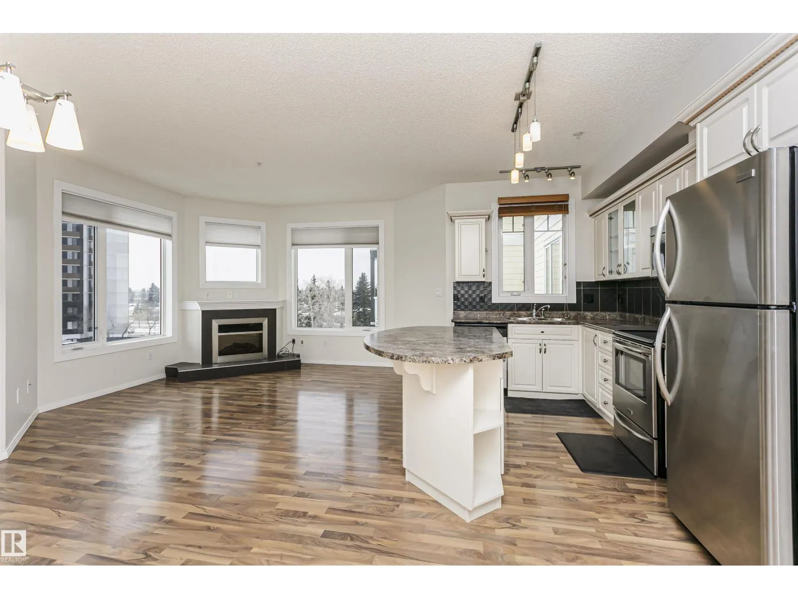 #418 12111 51 AV NW