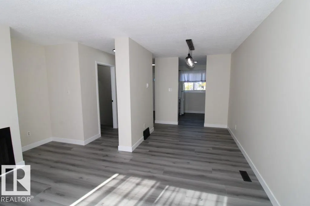 #207 14707 53 AV NW