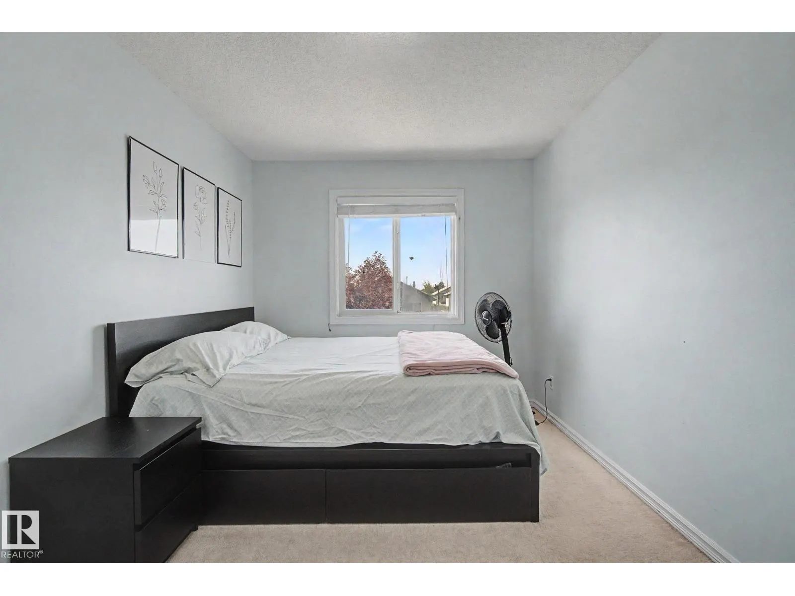 3236 21 ST NW