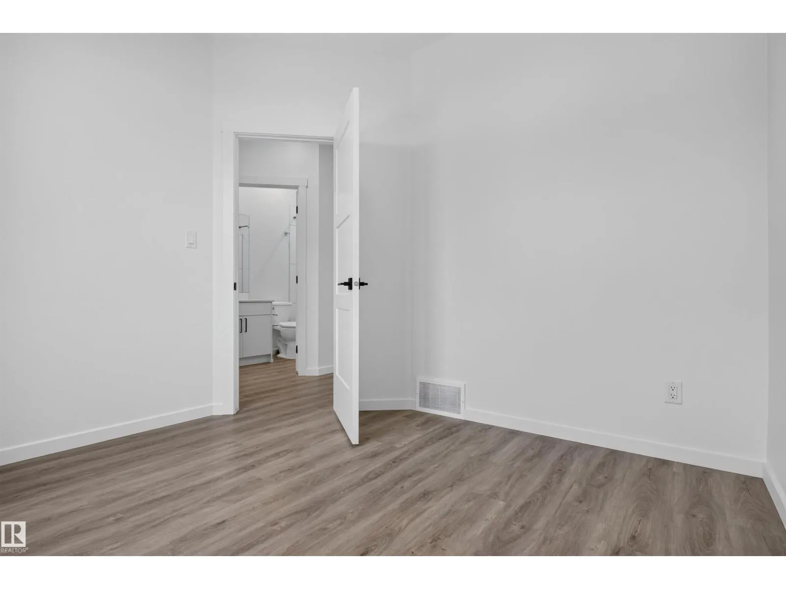 1219 PODERSKY WD SW