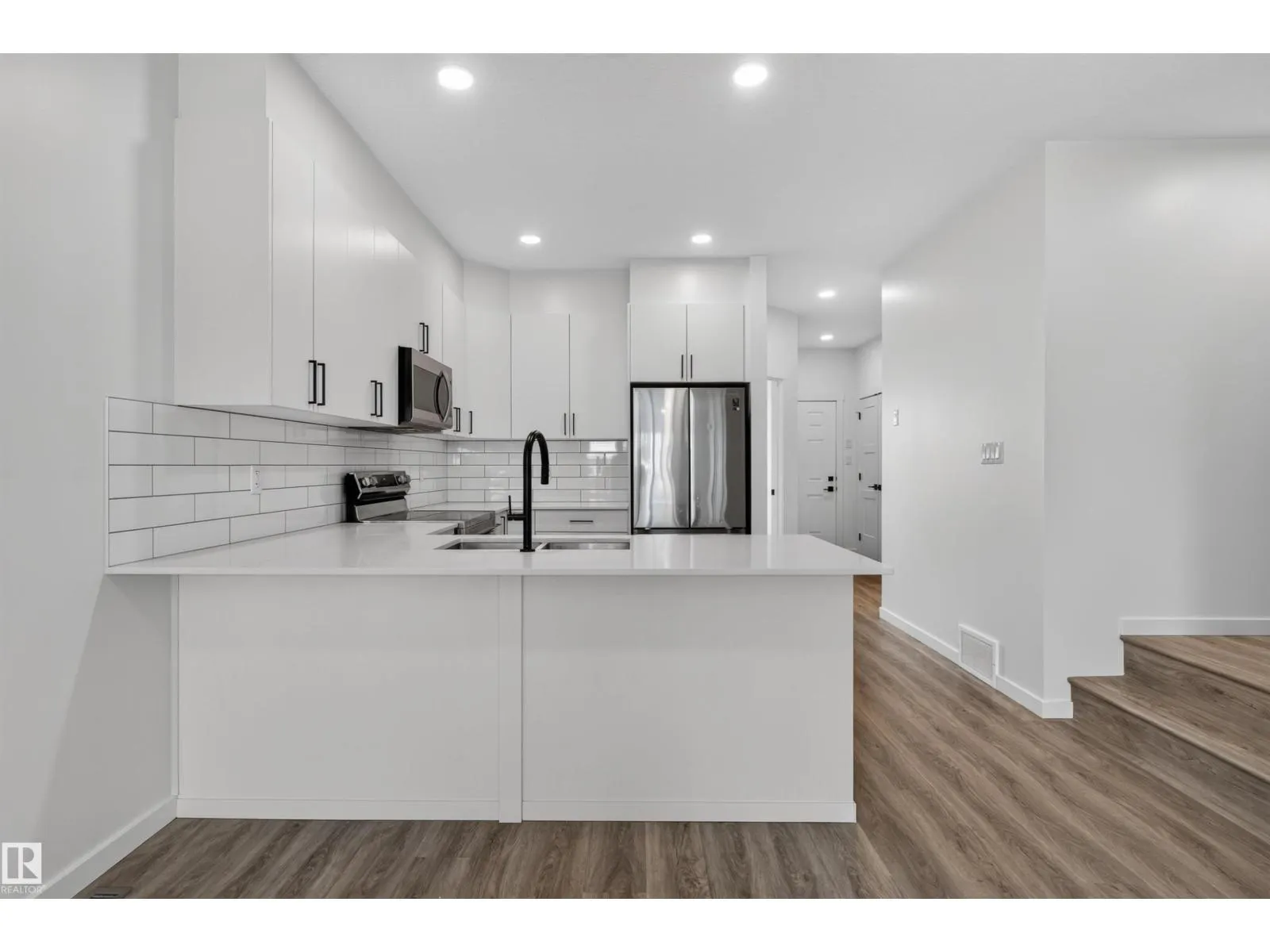 1219 PODERSKY WD SW