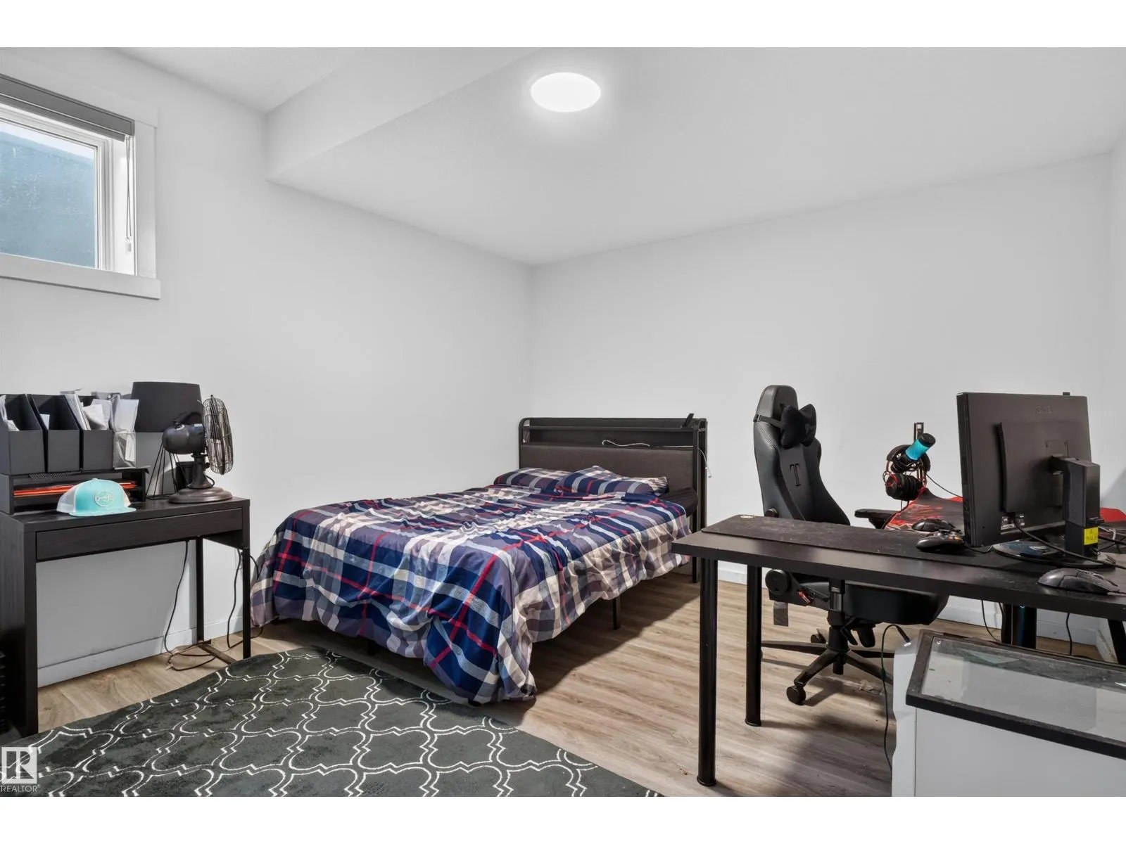1219 PODERSKY WD SW