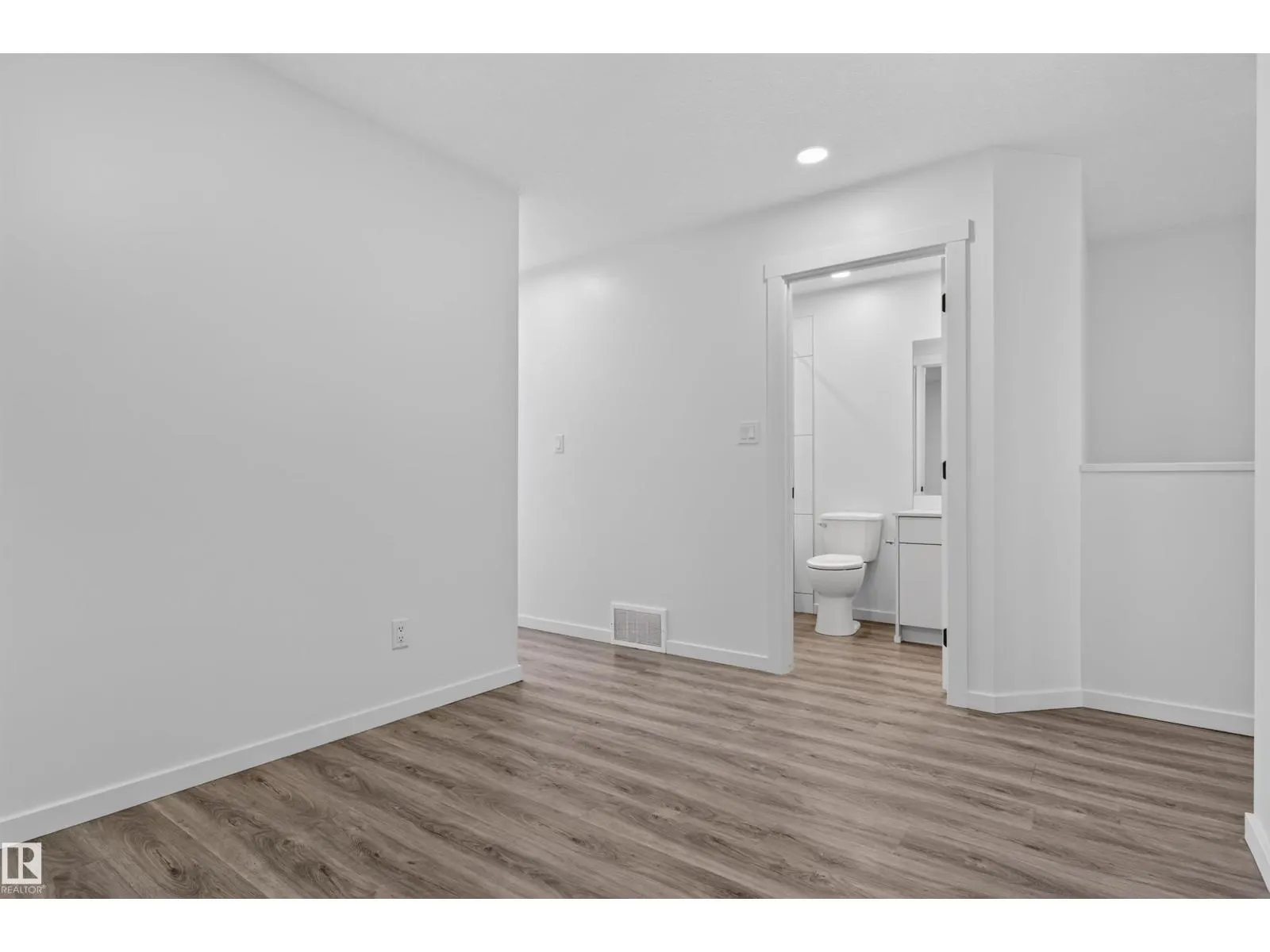 1219 PODERSKY WD SW