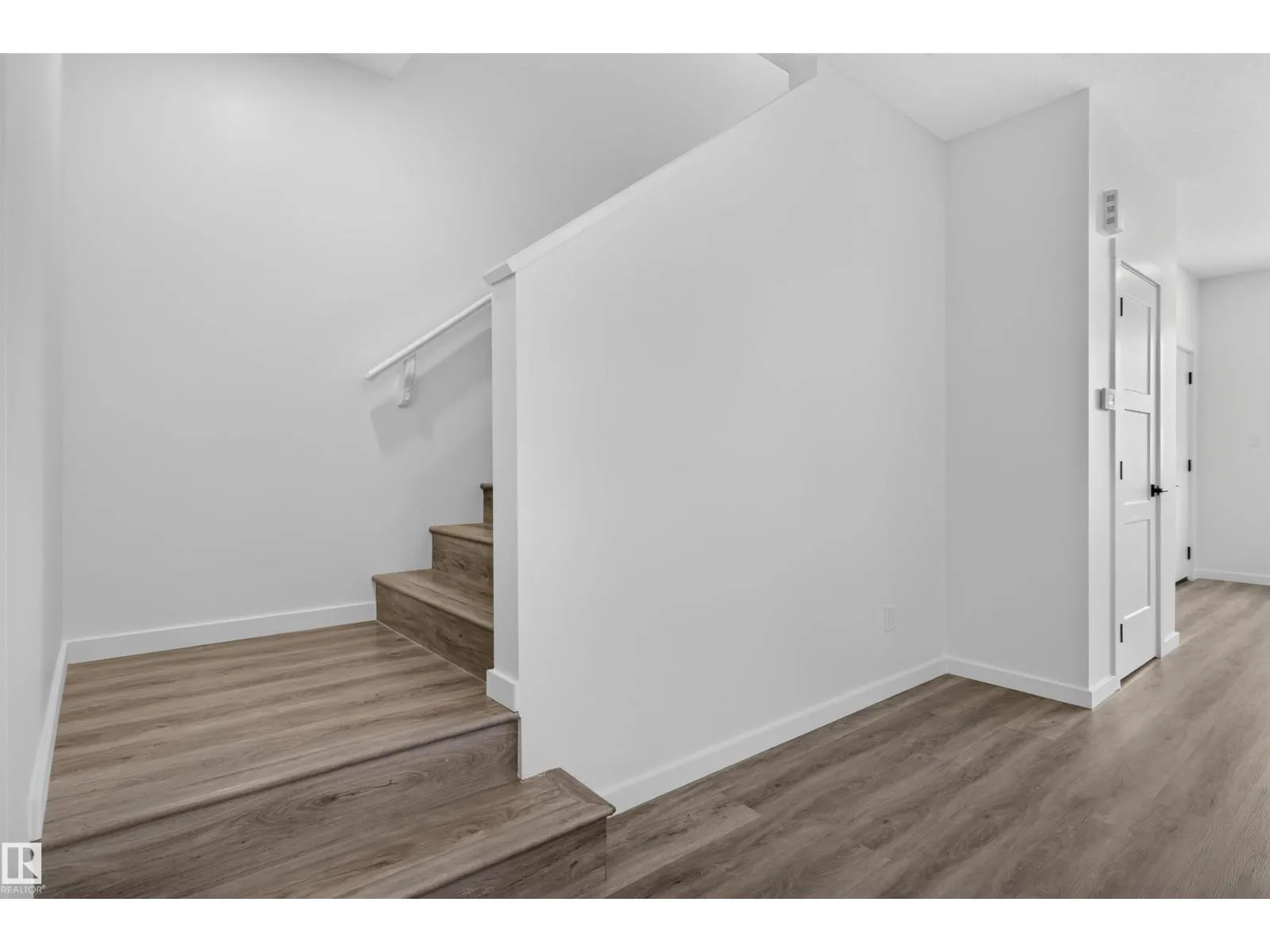 1219 PODERSKY WD SW